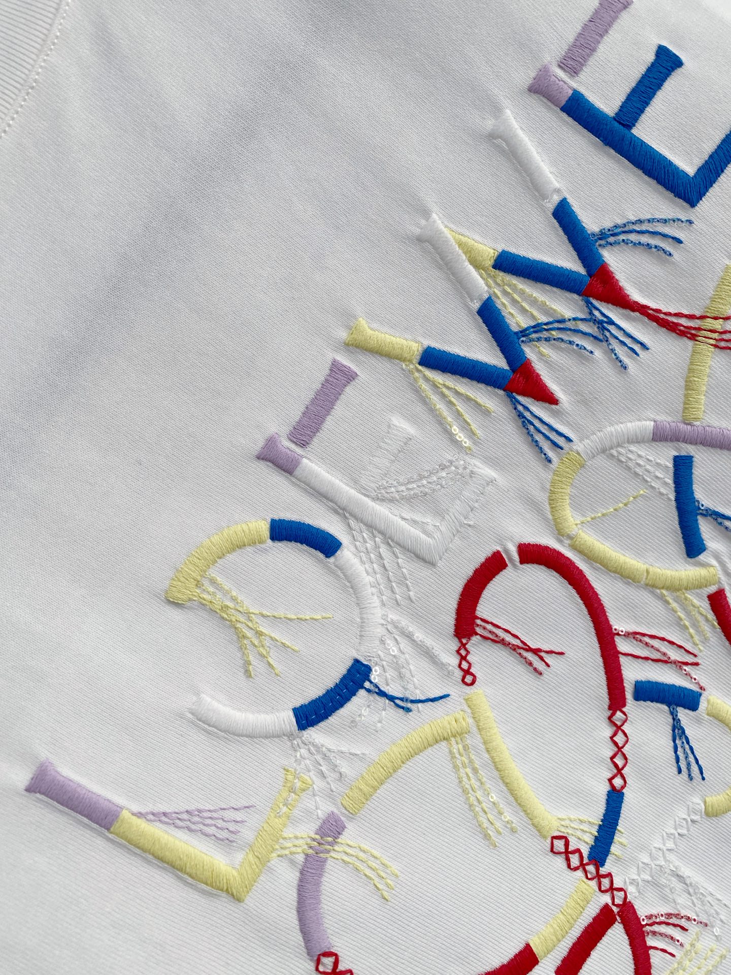 Loewe 罗意威 2026ss 春夏新款首发专柜最新款短袖圆领T恤 高端订制 设计前卫时尚！品牌log