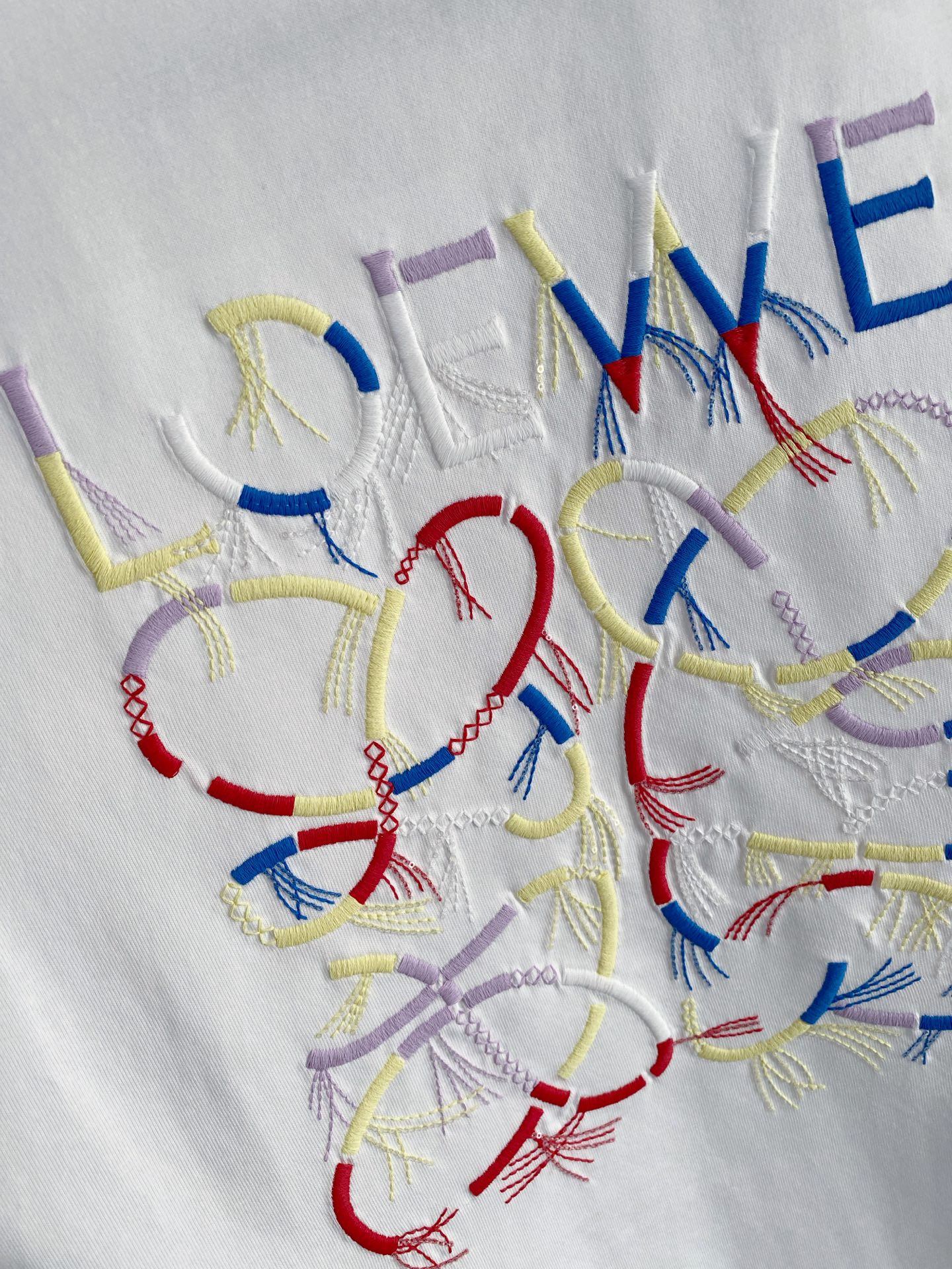 Loewe 罗意威 2026ss 春夏新款首发专柜最新款短袖圆领T恤 高端订制 设计前卫时尚！品牌log