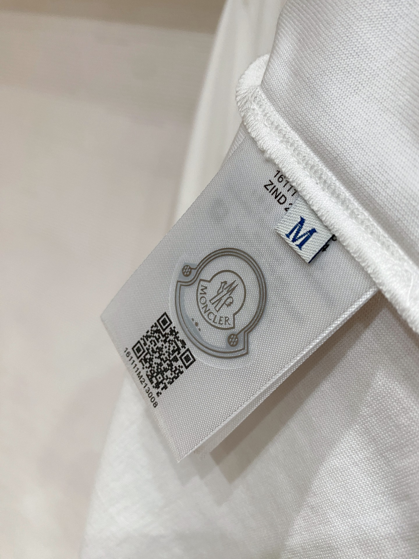 Moncler 蒙口 2026ss 春夏新款首发专柜最新款短袖圆领T恤 高端订制 设计前卫时尚！品牌lo