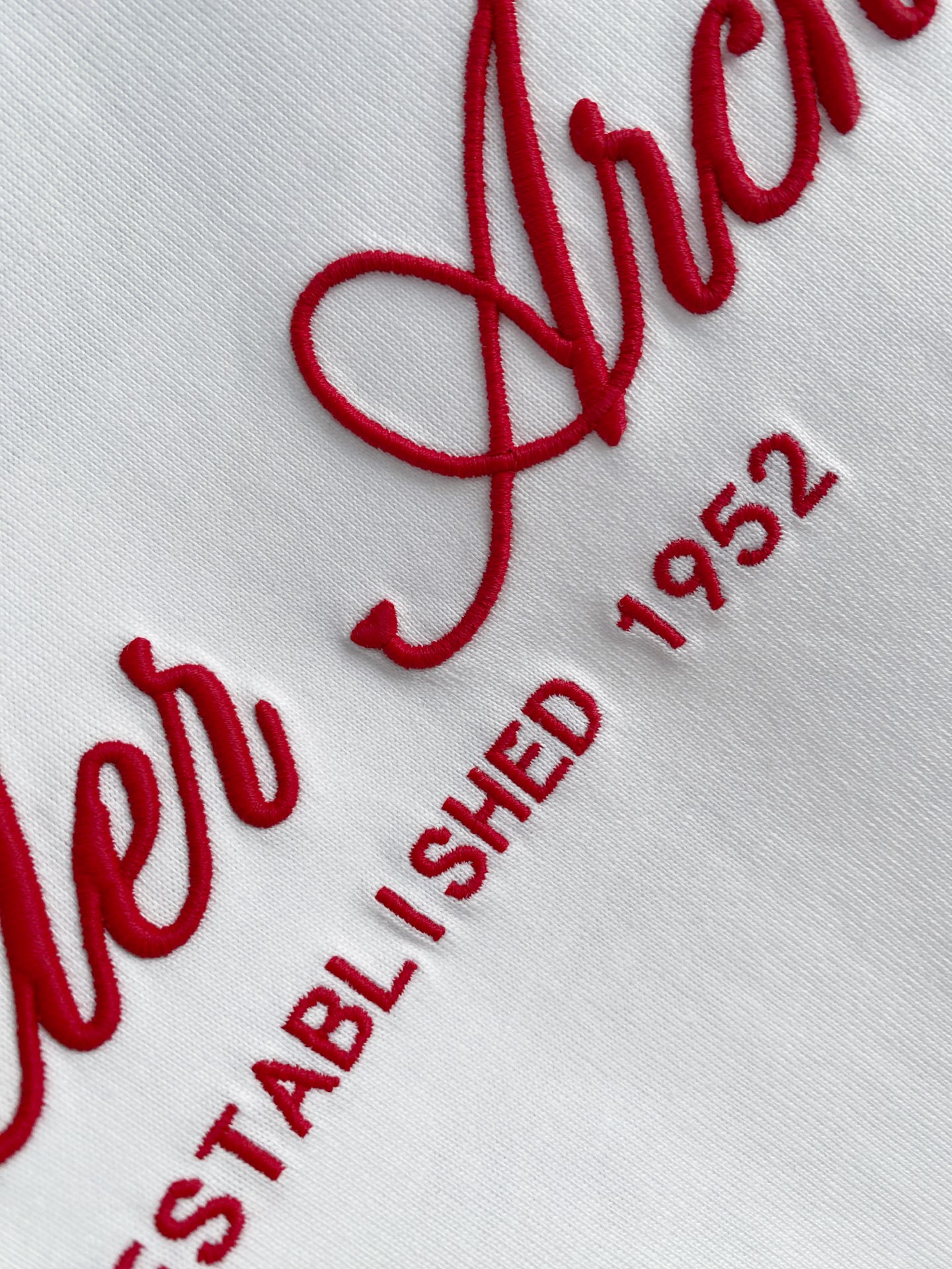 Moncler 蒙口 2026ss 春夏新款首发专柜最新款短袖圆领T恤 高端订制 设计前卫时尚！品牌lo