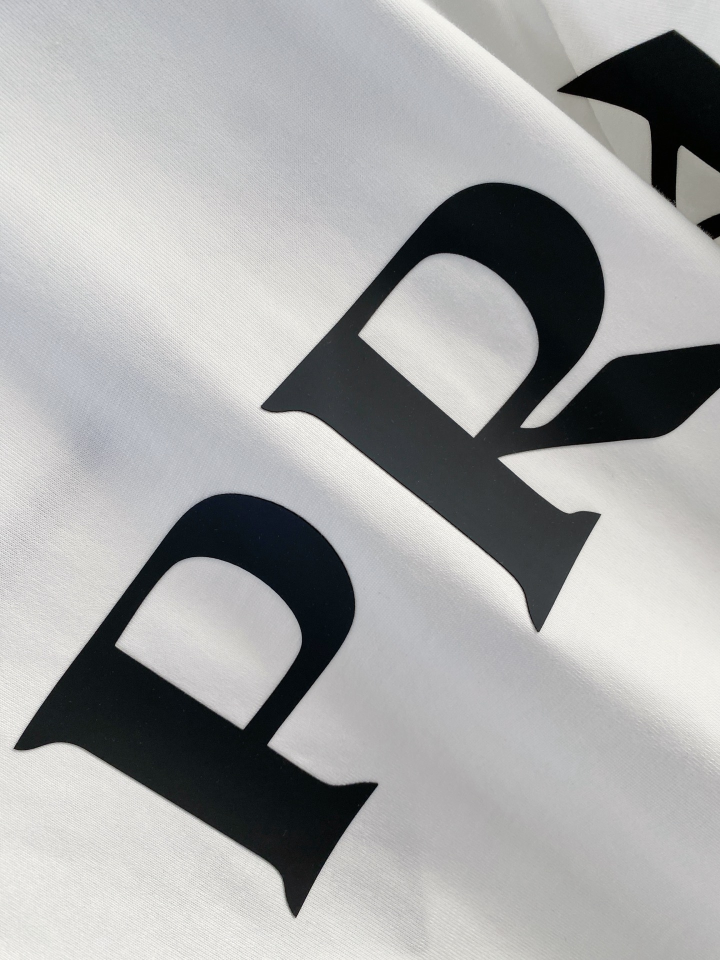 Prada 普拉达 2026ss 春夏新款首发专柜最新款短袖圆领T恤 高端订制 设计前卫时尚！品牌log