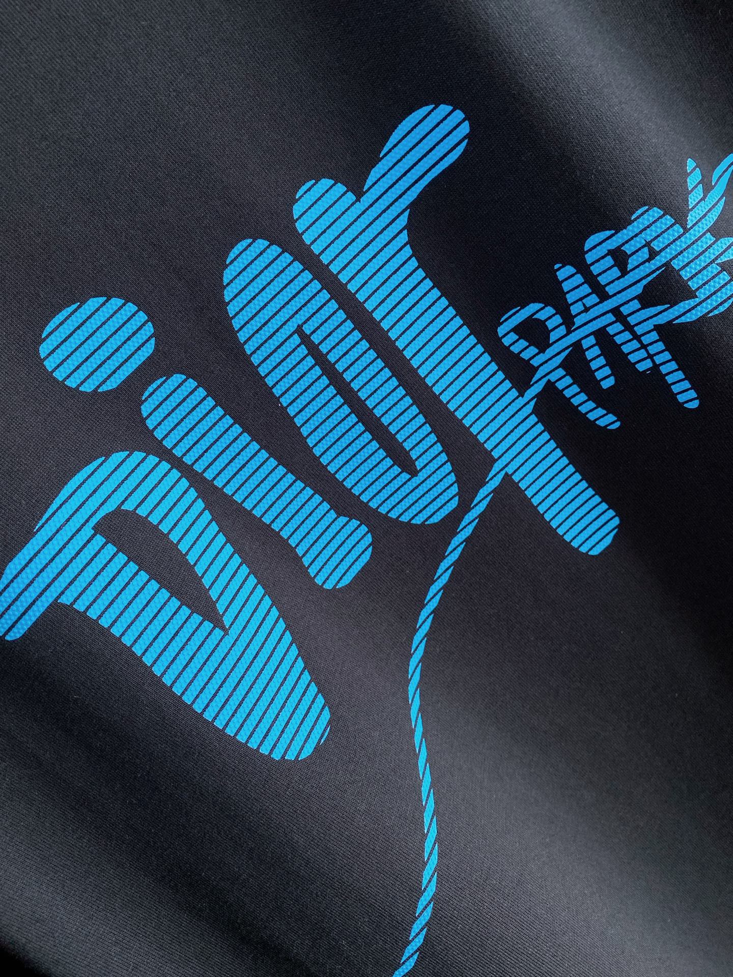 Dior 迪奥 2026ss 春夏新款首发专柜最新款短袖圆领T恤 高端订制 设计前卫时尚！品牌logo重