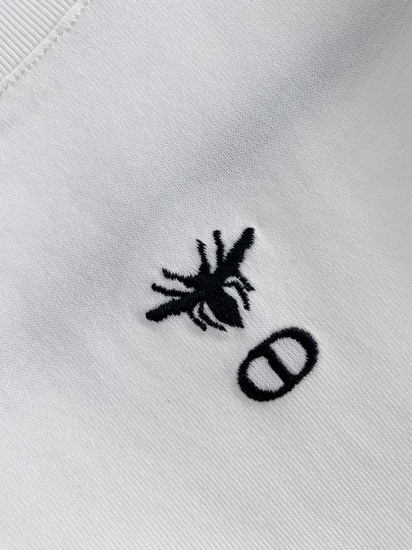 Dior 迪奥 2026ss 春夏新款首发专柜最新款短袖圆领T恤 高端订制 设计前卫时尚！品牌logo重