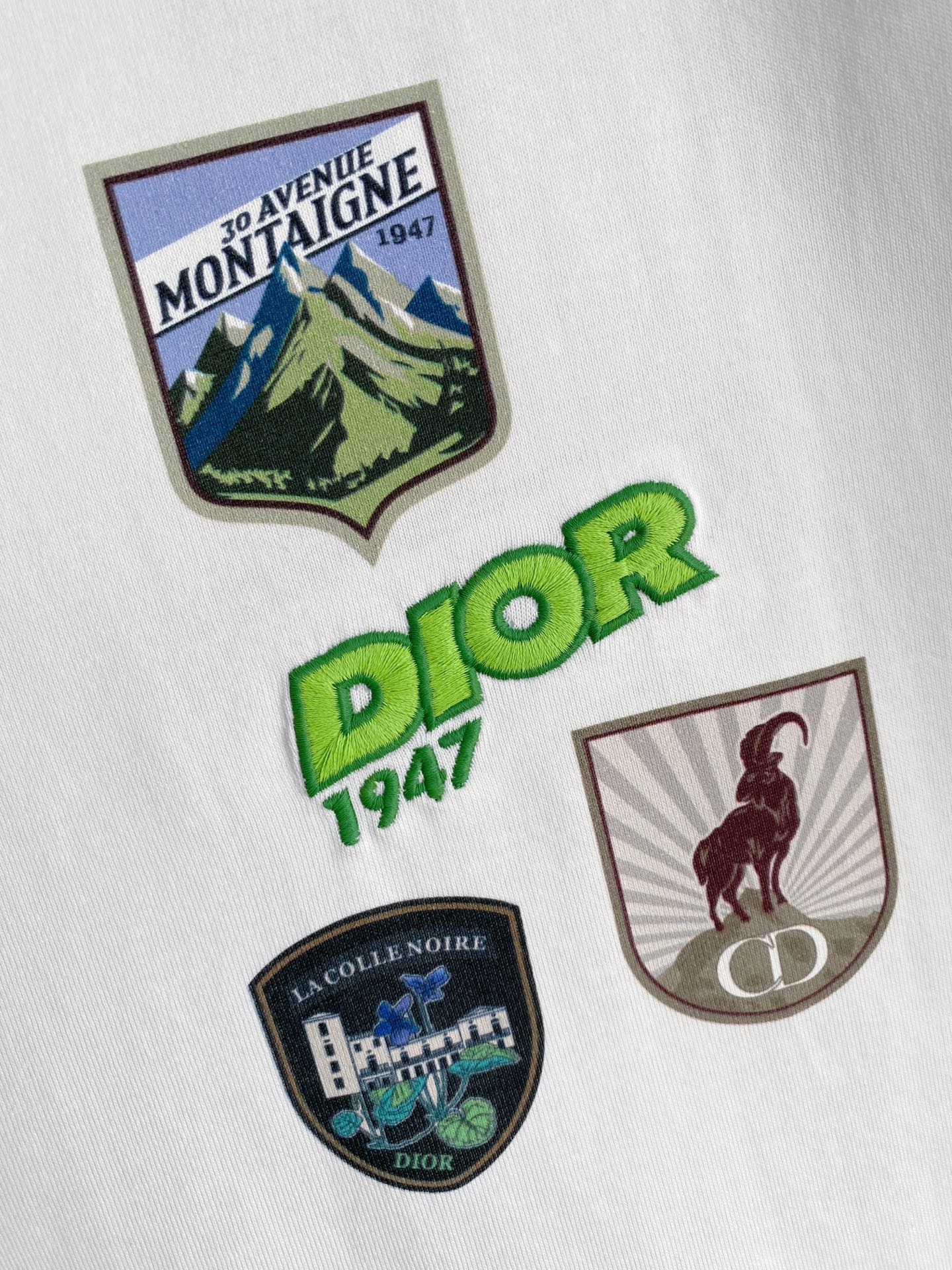 Dior 迪奥 2026ss 春夏新款首发专柜最新款短袖圆领T恤 高端订制 设计前卫时尚！品牌logo重