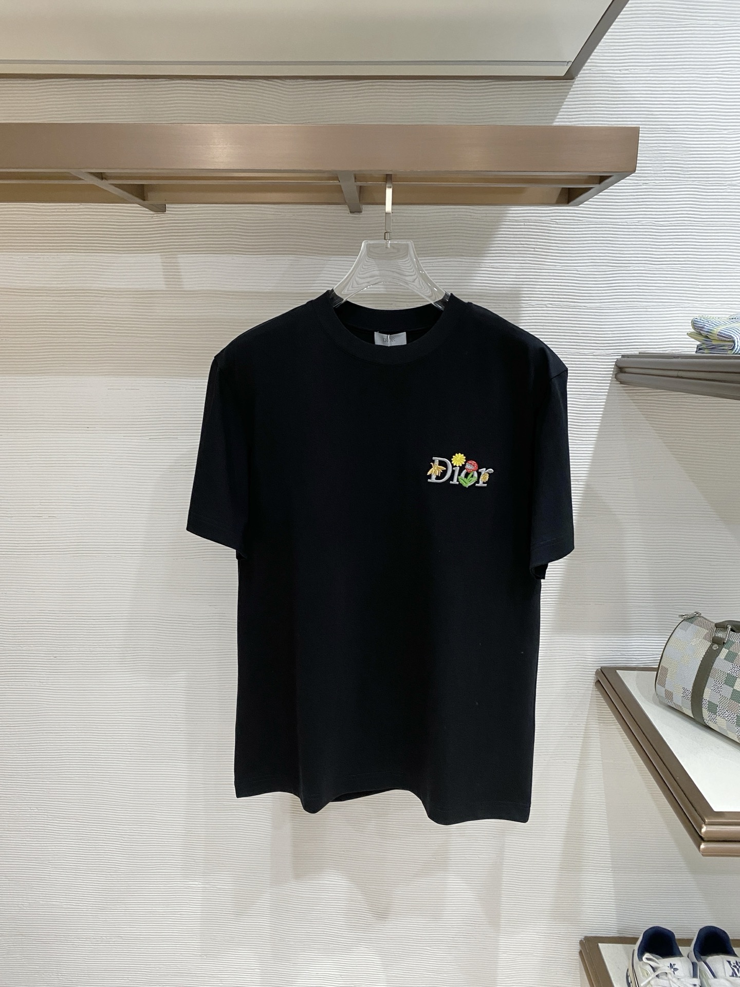 Dior 迪奥 2026ss 春夏新款首发专柜最新款短袖圆领T恤 高端订制 设计前卫时尚！品牌logo重