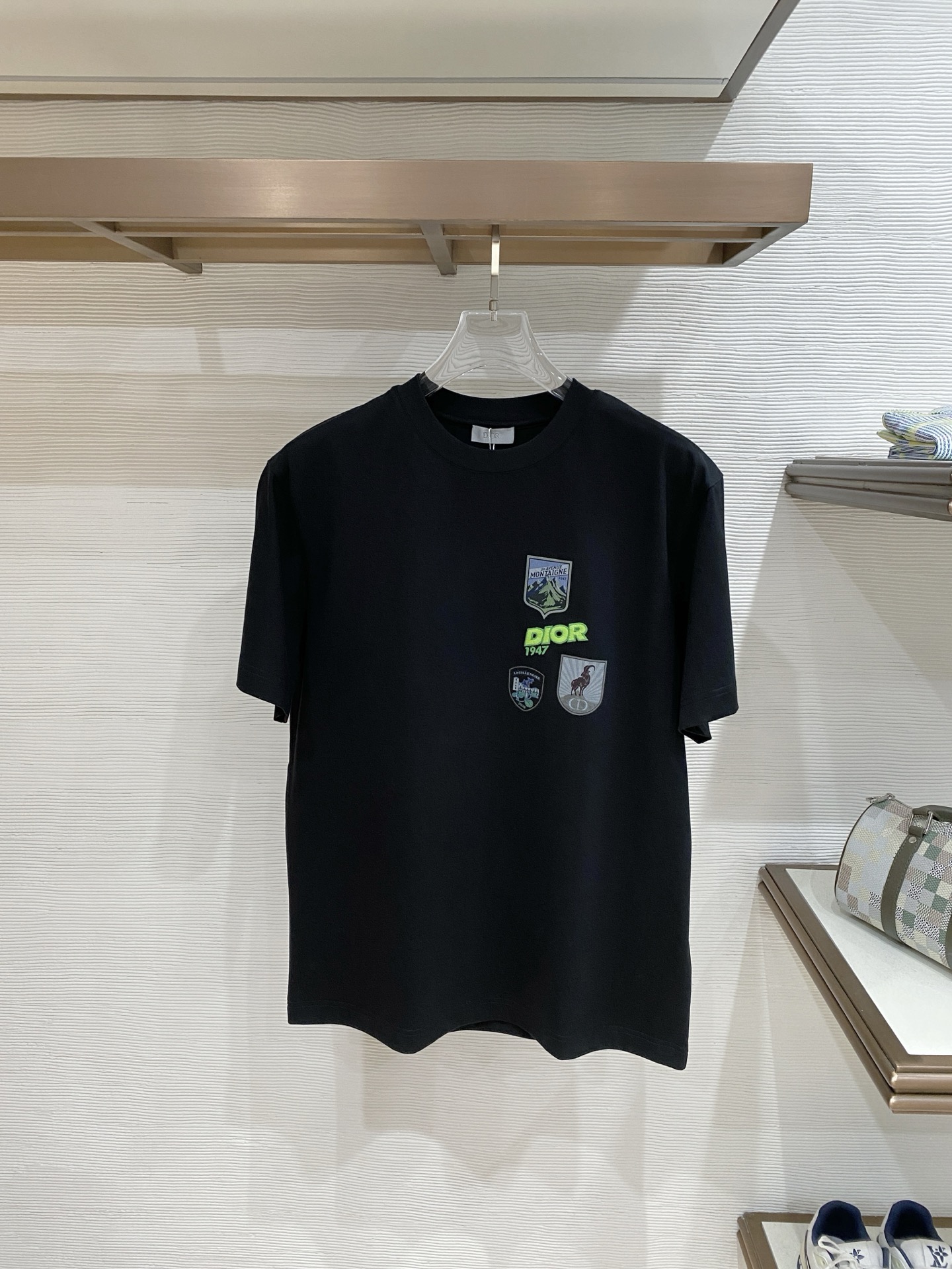 Dior 迪奥 2026ss 春夏新款首发专柜最新款短袖圆领T恤 高端订制 设计前卫时尚！品牌logo重