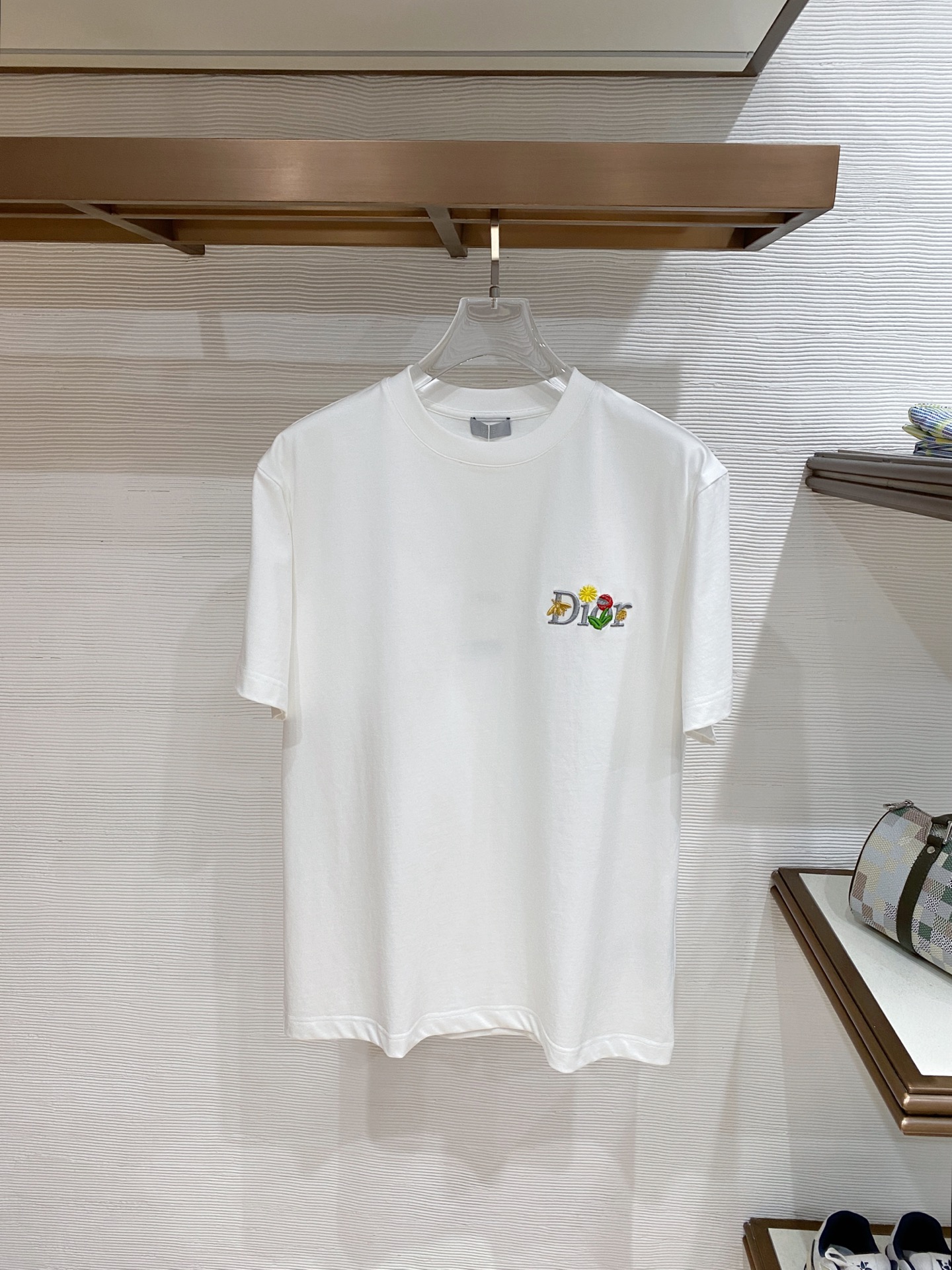 Dior 迪奥 2026ss 春夏新款首发专柜最新款短袖圆领T恤 高端订制 设计前卫时尚！品牌logo重