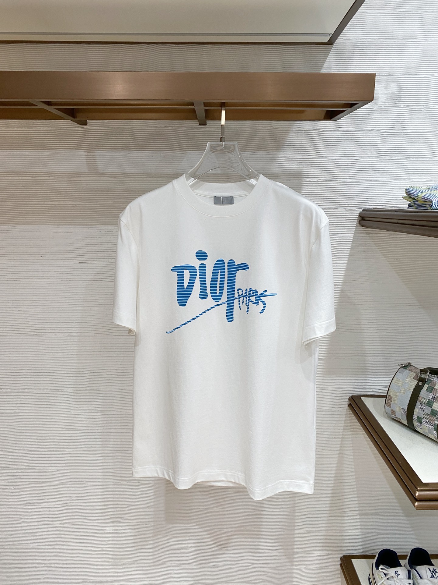 Dior 迪奥 2026ss 春夏新款首发专柜最新款短袖圆领T恤 高端订制 设计前卫时尚！品牌logo重