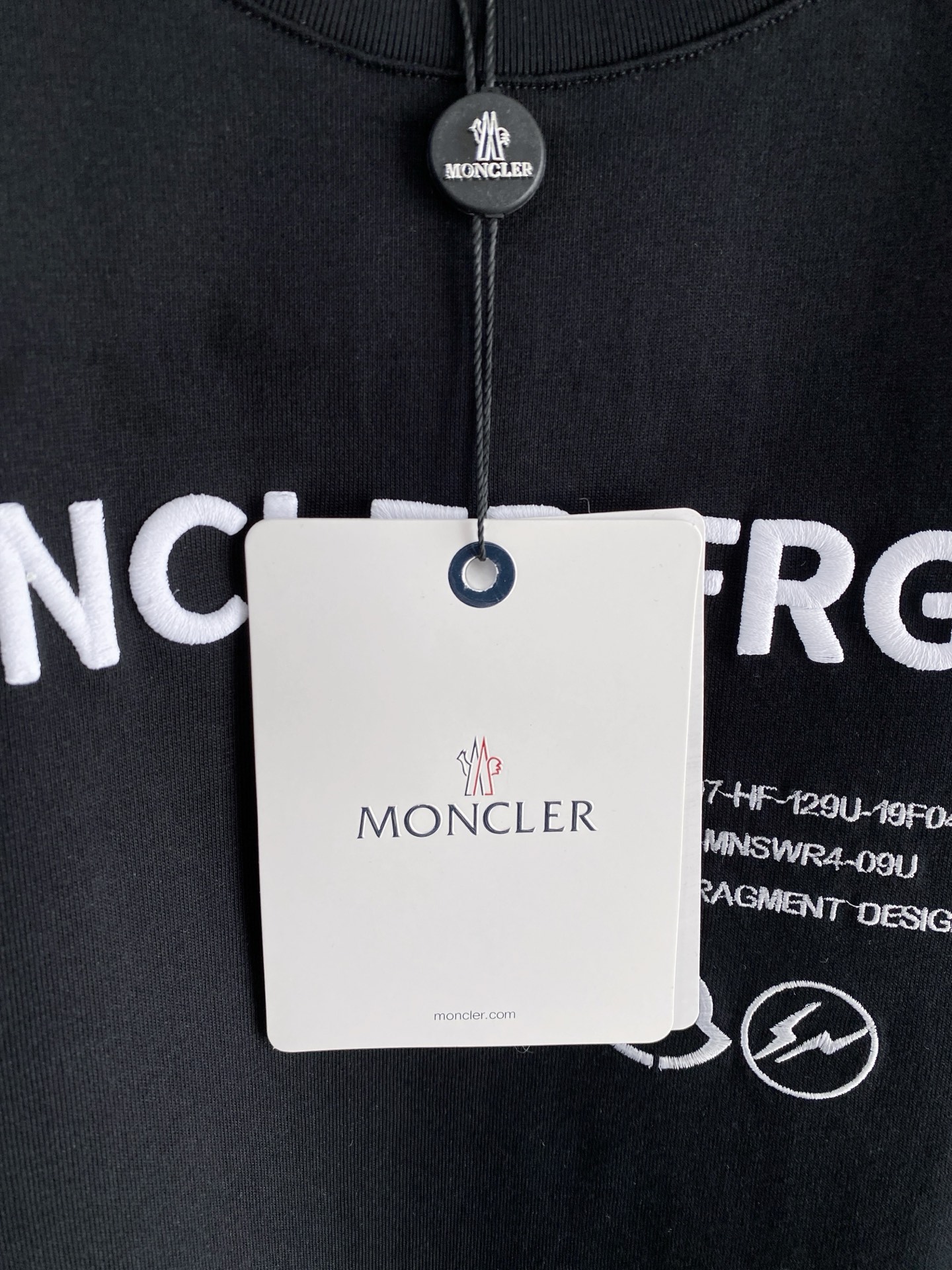 Moncler 蒙口 2026ss 春夏新款首发专柜最新款短袖圆领T恤 高端订制 设计前卫时尚！品牌lo