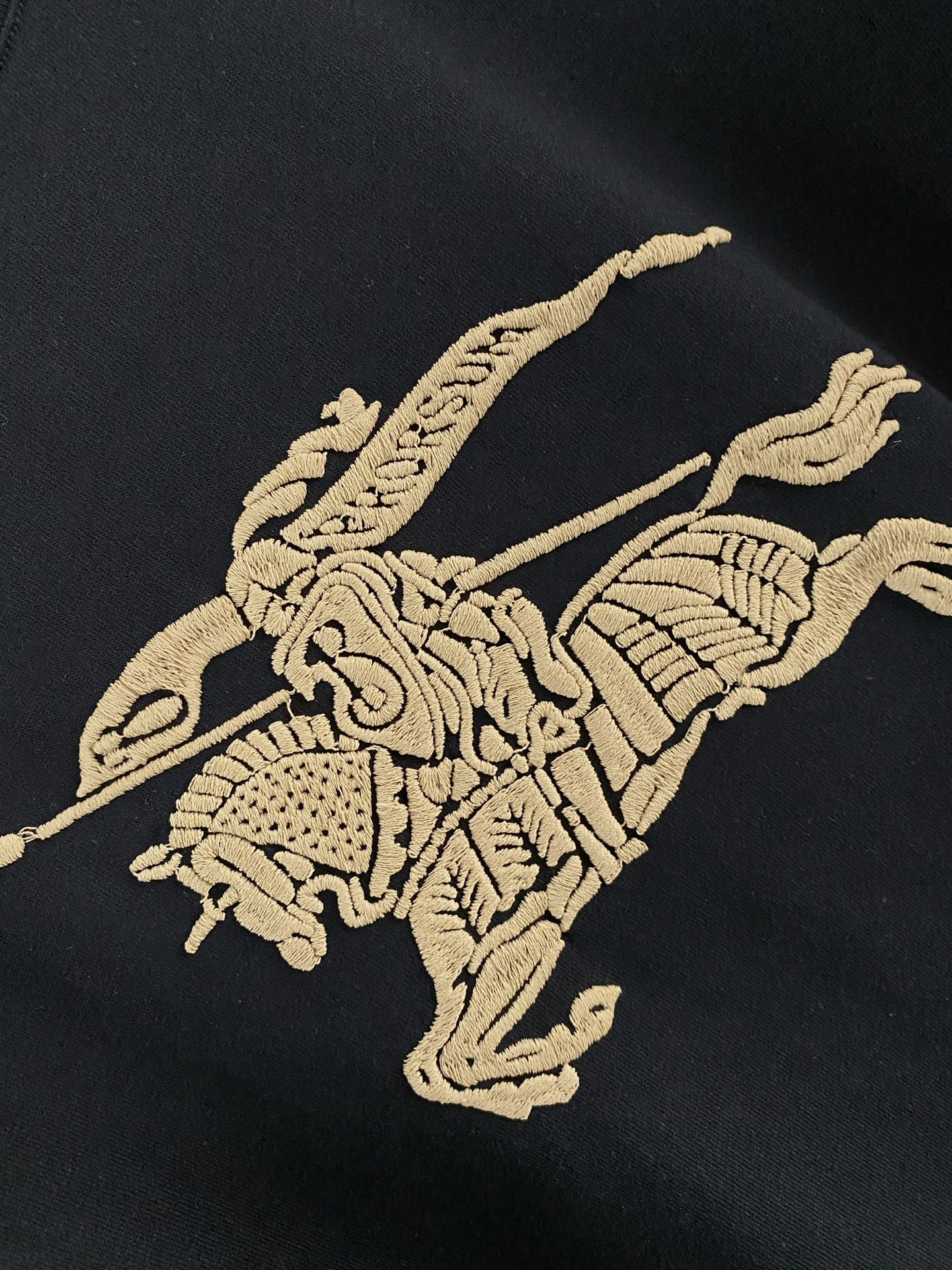 Burberry 巴宝莉 2026ss 春夏新款首发专柜最新款短袖圆领T恤 高端订制 设计前卫时尚！品牌