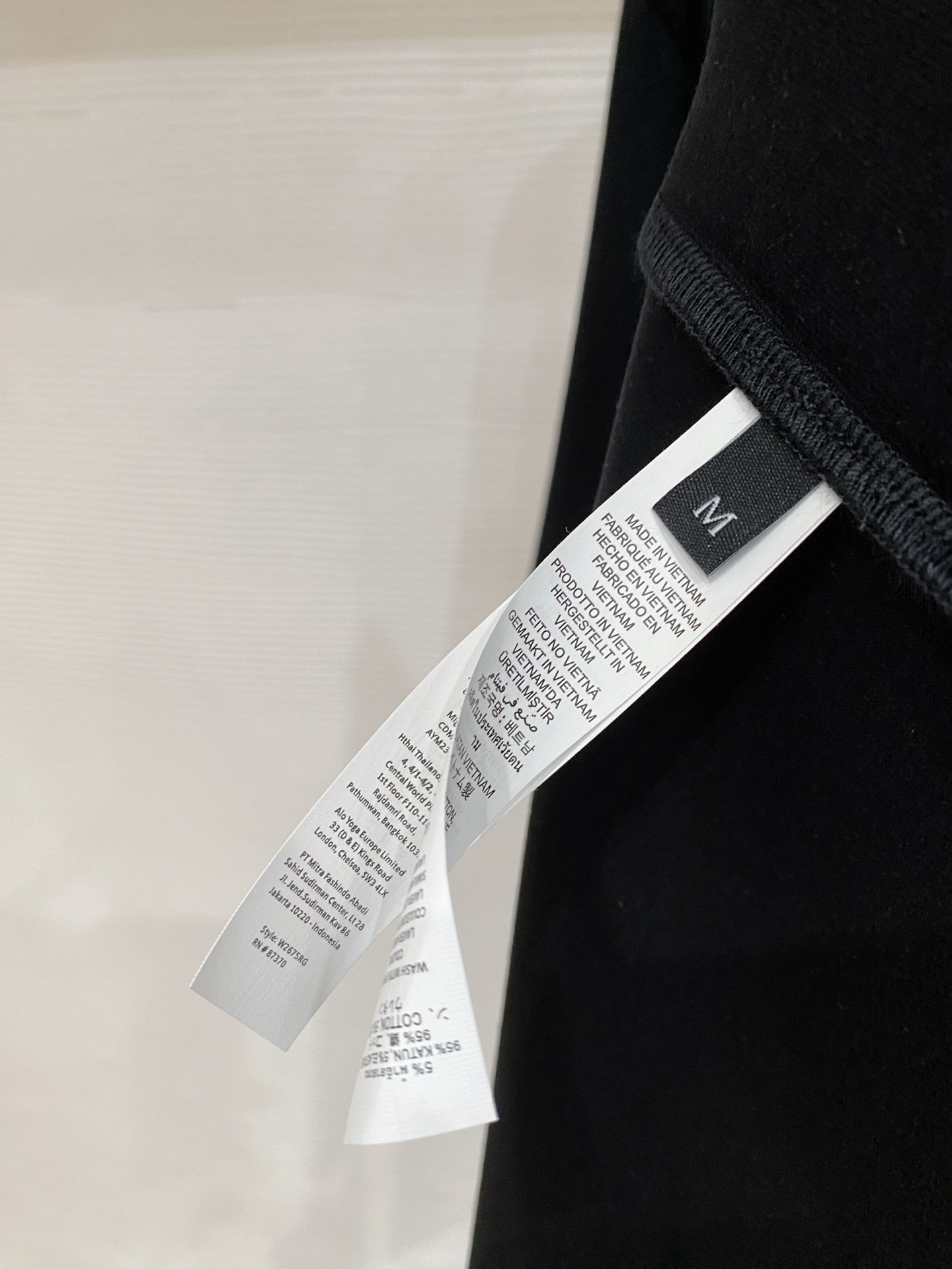 ALO 2026ss 春夏新款首发专柜最新款短袖圆领T恤 高端订制 设计前卫时尚！品牌logo重工艺设计