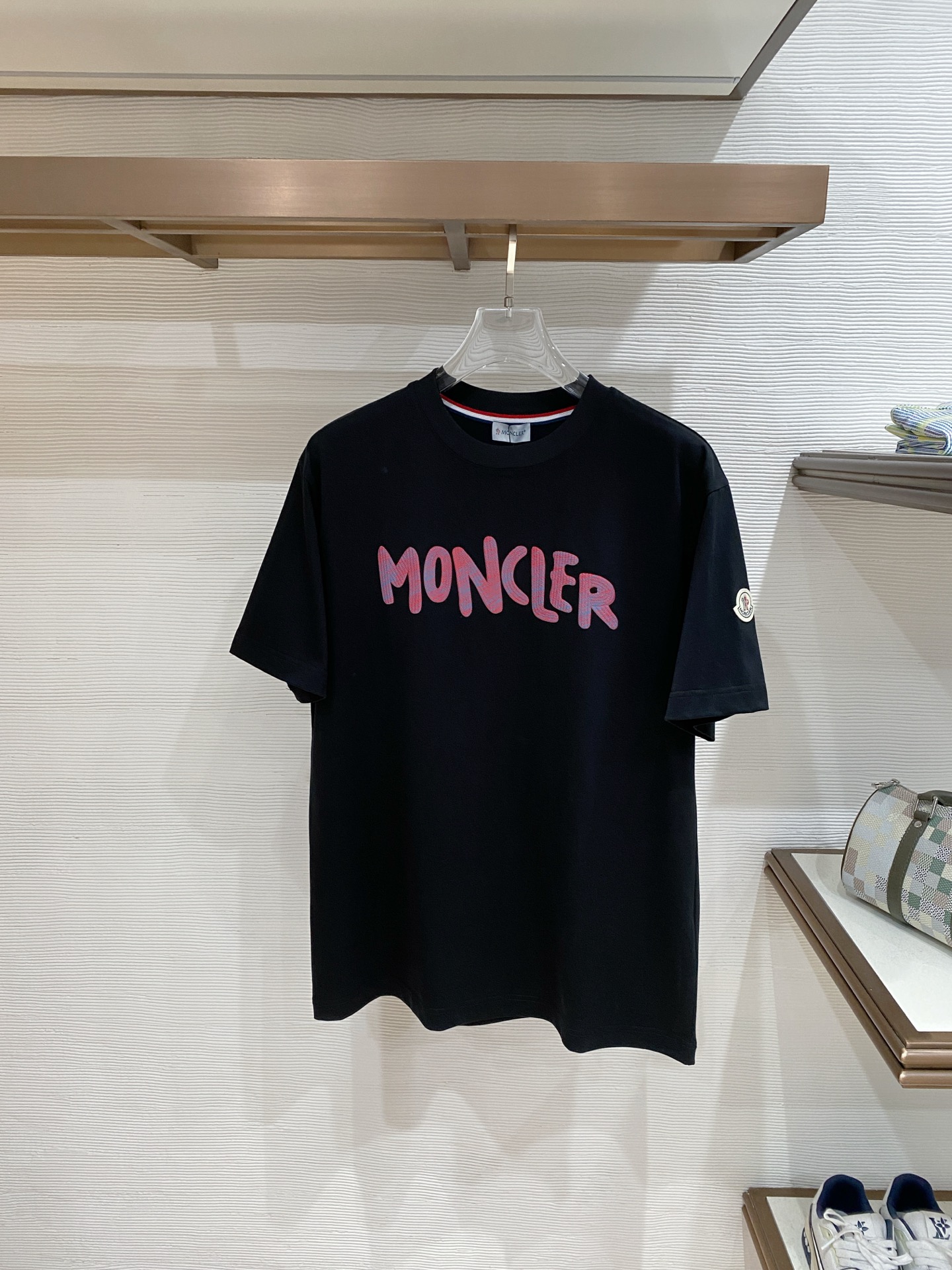 Moncler 蒙口 2026ss 春夏新款首发专柜最新款短袖圆领T恤 高端订制 设计前卫时尚！品牌lo