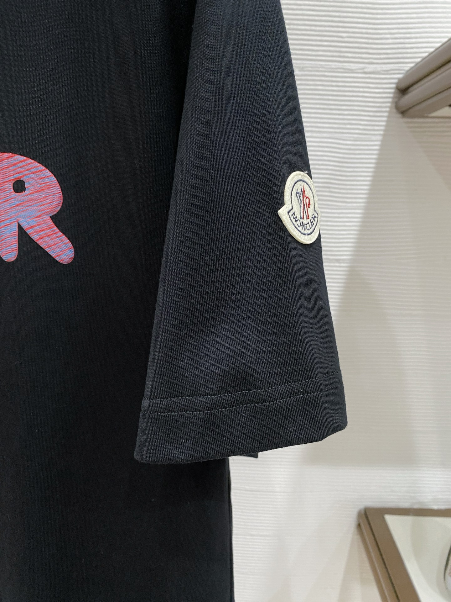 Moncler 蒙口 2026ss 春夏新款首发专柜最新款短袖圆领T恤 高端订制 设计前卫时尚！品牌lo