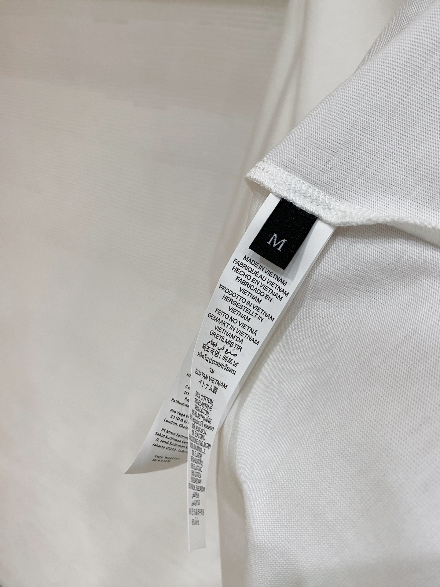 ALO 2026ss 春夏新款首发专柜最新款短袖圆领T恤 高端订制 设计前卫时尚！品牌logo重工艺设计