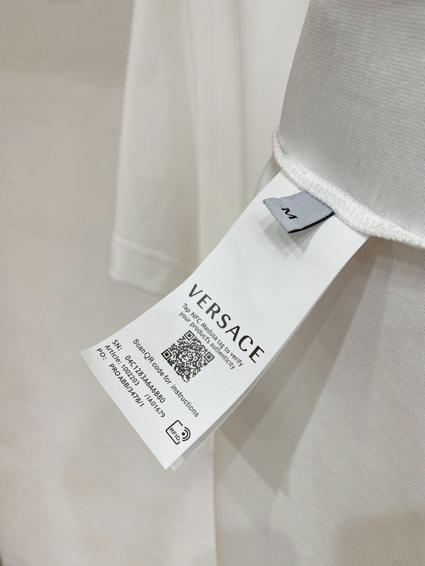 Versace 范思哲 2026ss 春夏新款首发专柜最新款短袖圆领T恤 高端订制 设计前卫时尚！品牌l