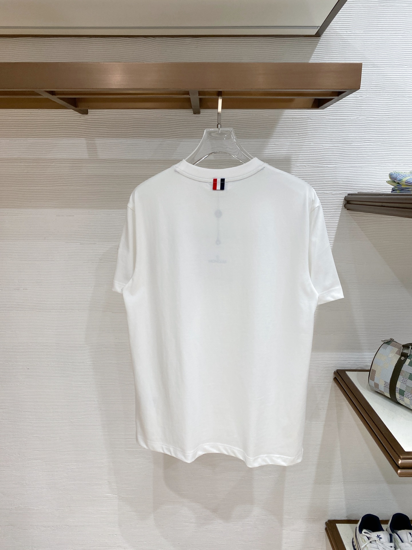 Moncler 蒙口 2026ss 春夏新款首发专柜最新款短袖圆领T恤 高端订制 设计前卫时尚！品牌lo