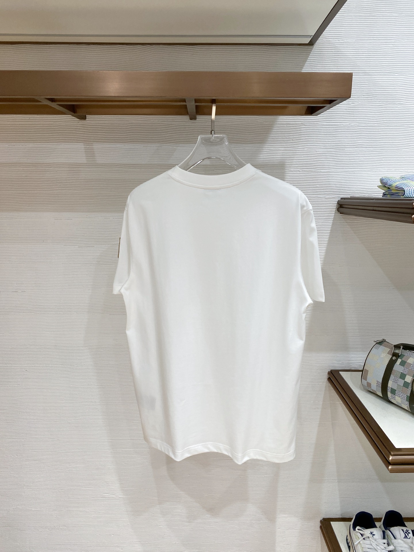 Dior 迪奥 2026ss 春夏新款首发专柜最新款短袖圆领T恤 高端订制 设计前卫时尚！品牌logo重