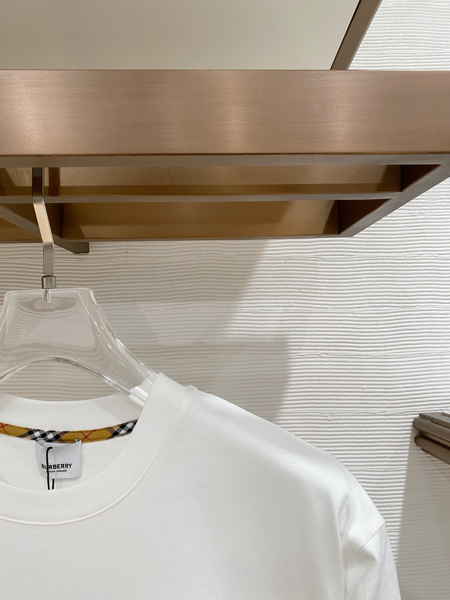 Burberry 巴宝莉 2026ss 春夏新款首发专柜最新款短袖圆领T恤 高端订制 设计前卫时尚！品牌