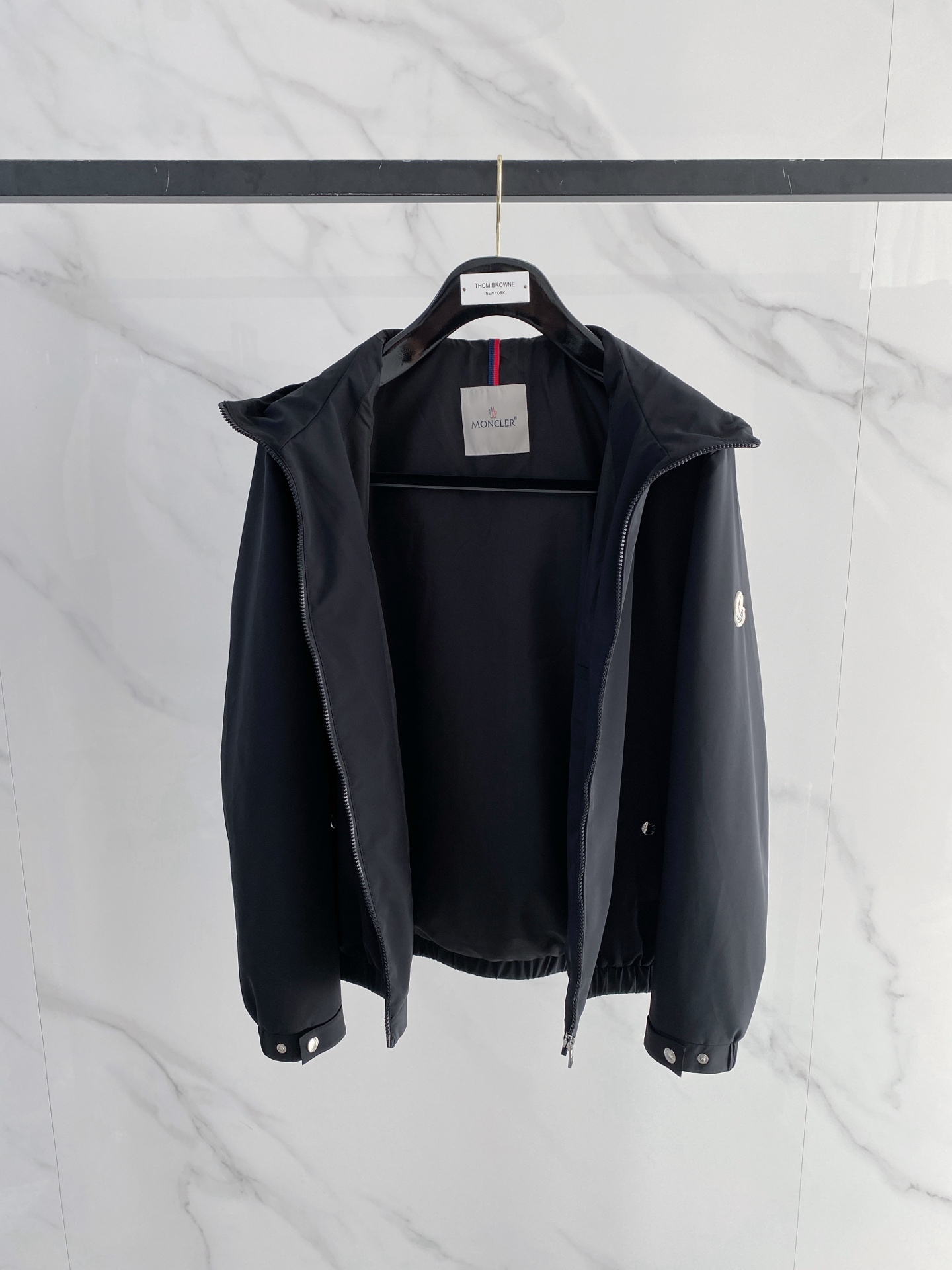 Moncler 蒙口 2026ss春季新款连帽夹克外套全高端版本！高定专柜面料辅料，透气舒适度高，细节无