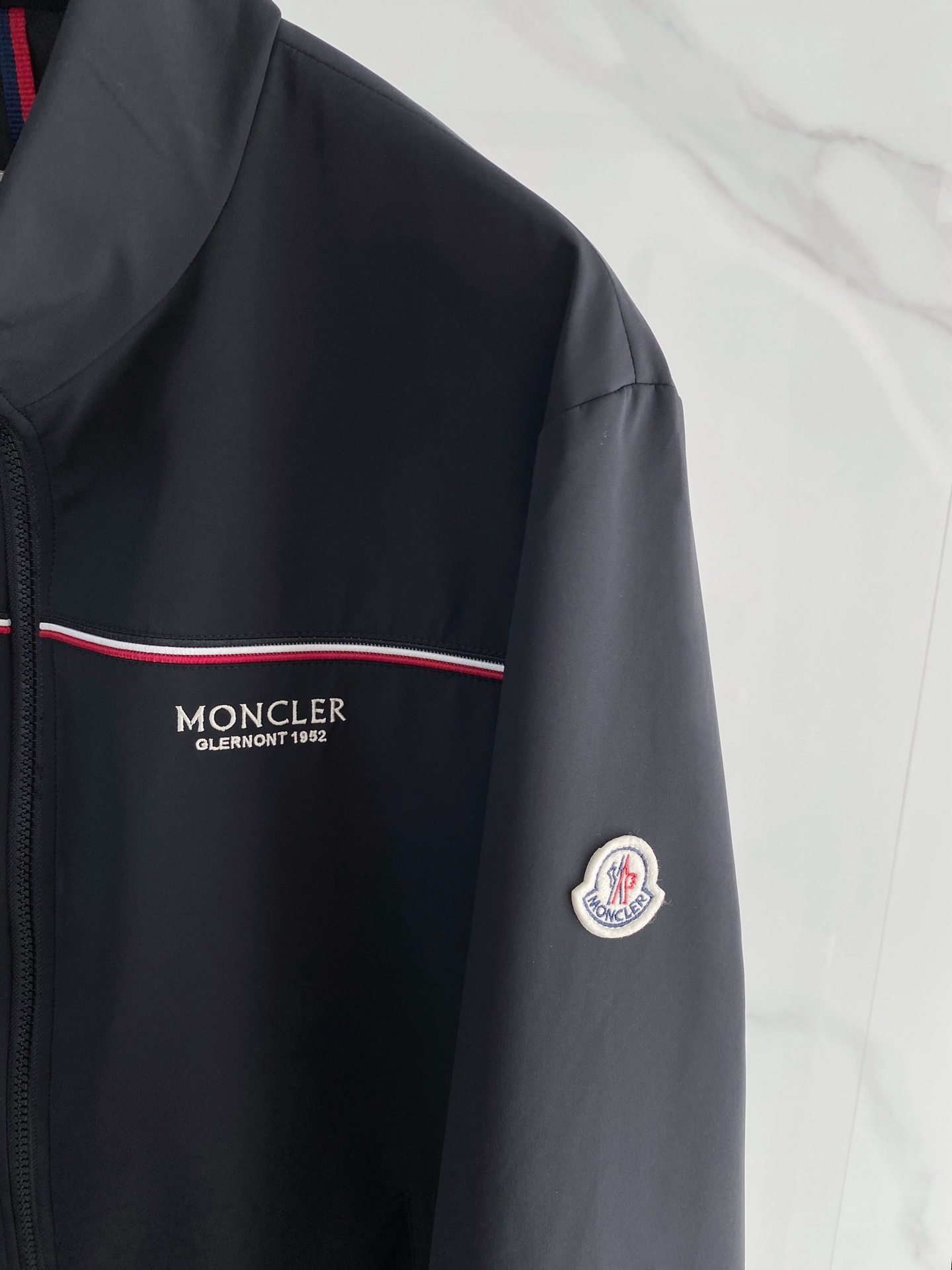 Moncler 蒙口 2026ss春季新款夹克外套全高端版本！高定专柜面料辅料，透气舒适度高，细节无可挑