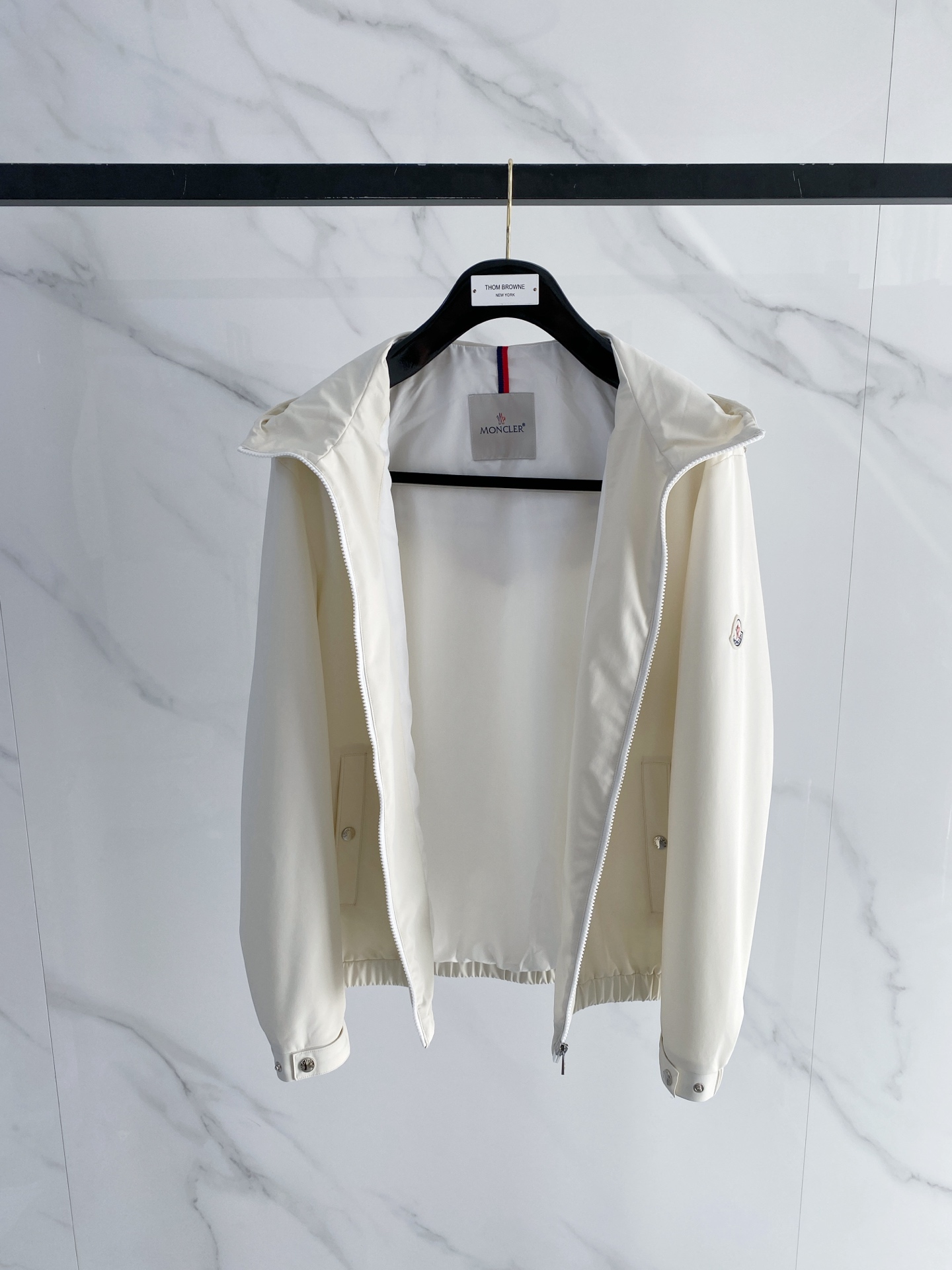 Moncler 蒙口 2026ss春季新款连帽夹克外套全高端版本！高定专柜面料辅料，透气舒适度高，细节无