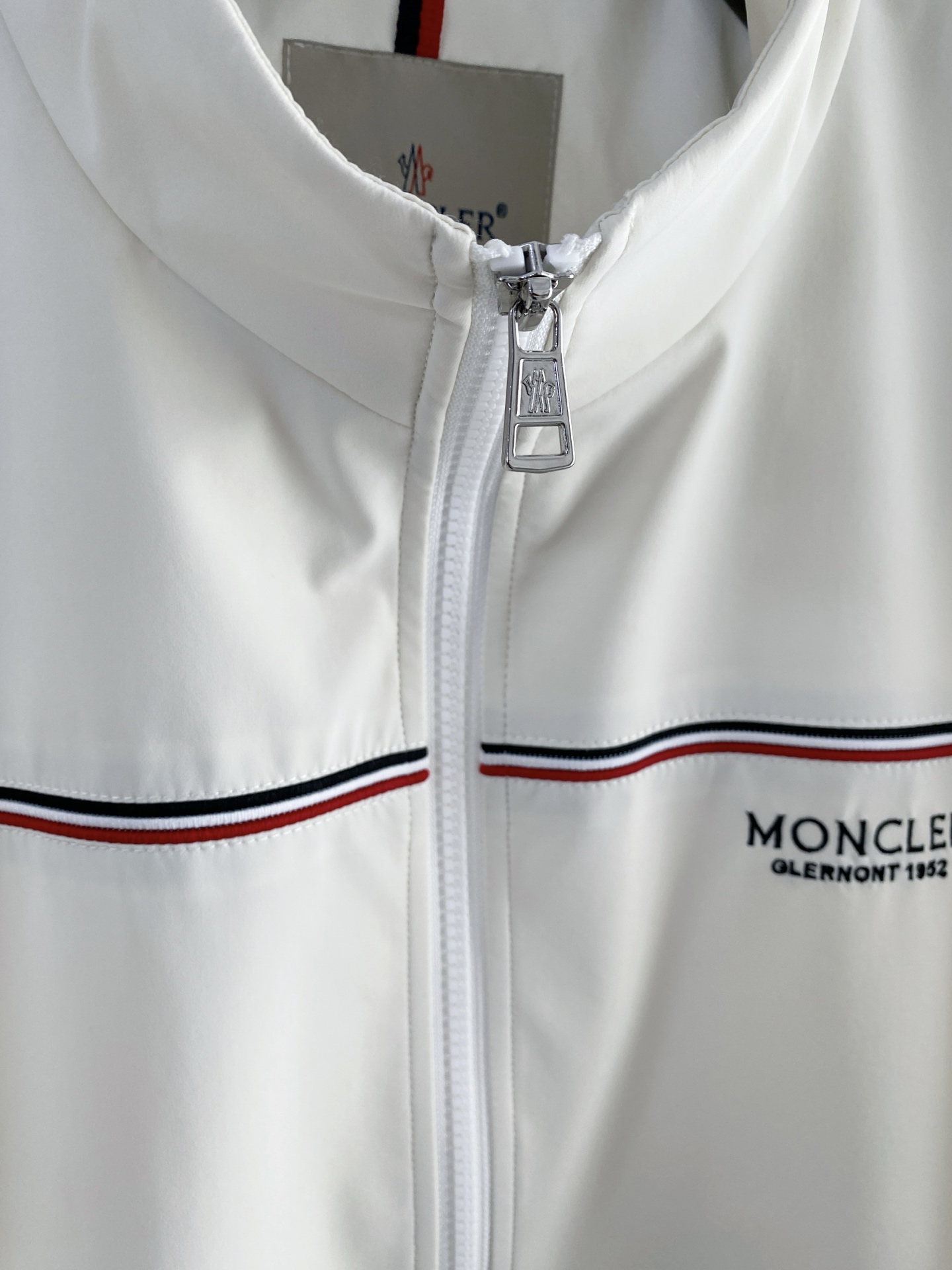 Moncler 蒙口 2026ss春季新款夹克外套全高端版本！高定专柜面料辅料，透气舒适度高，细节无可挑