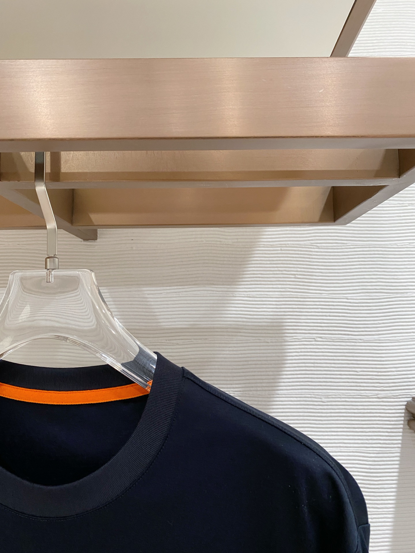 爱马家26春夏同款大马绣花丝光棉T恤颜色：白色 蓝色 绿色码数：M-3XL型号