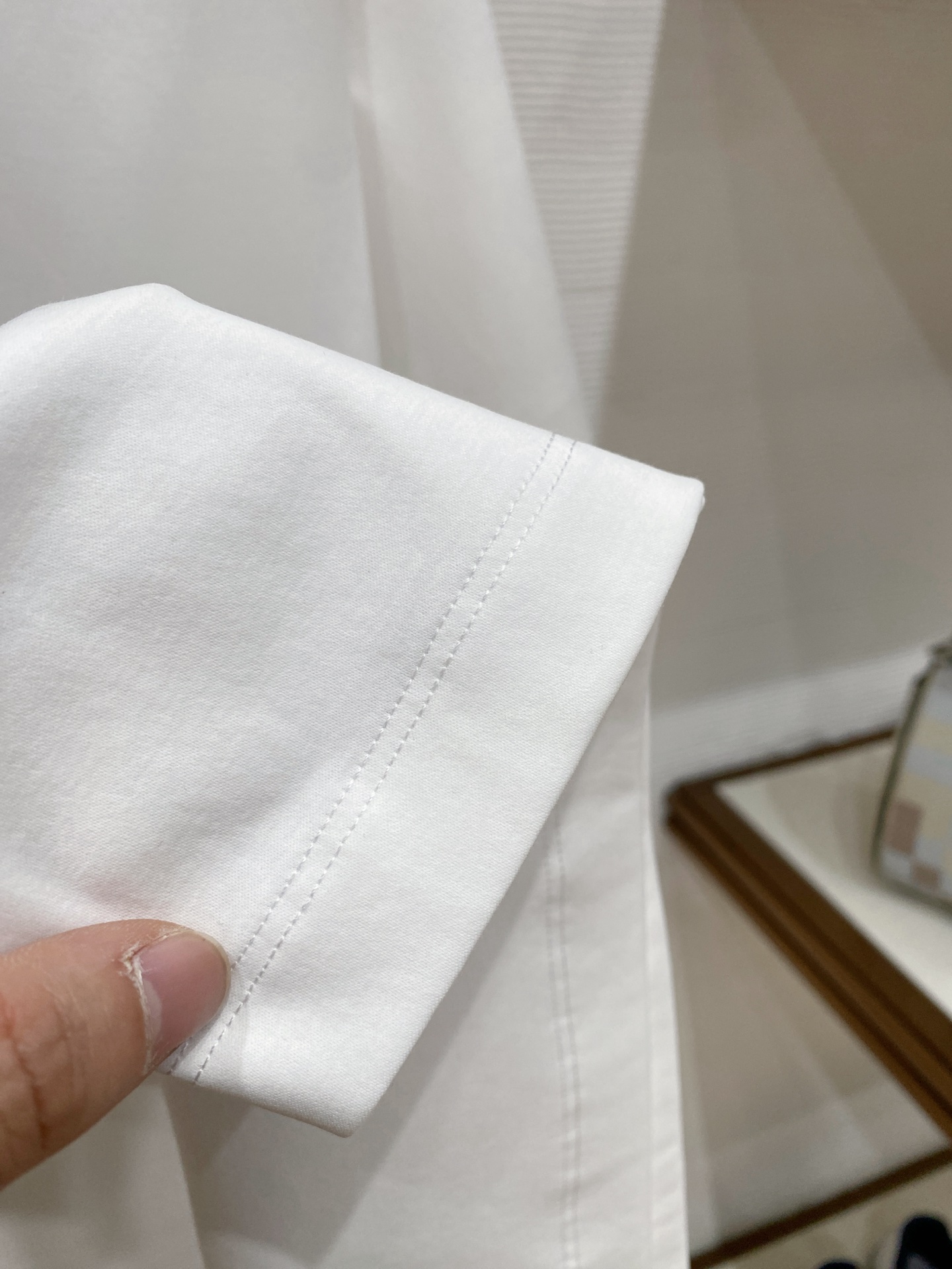 爱马家26春夏同款大马绣花丝光棉T恤颜色：白色 蓝色 绿色码数：M-3XL型号