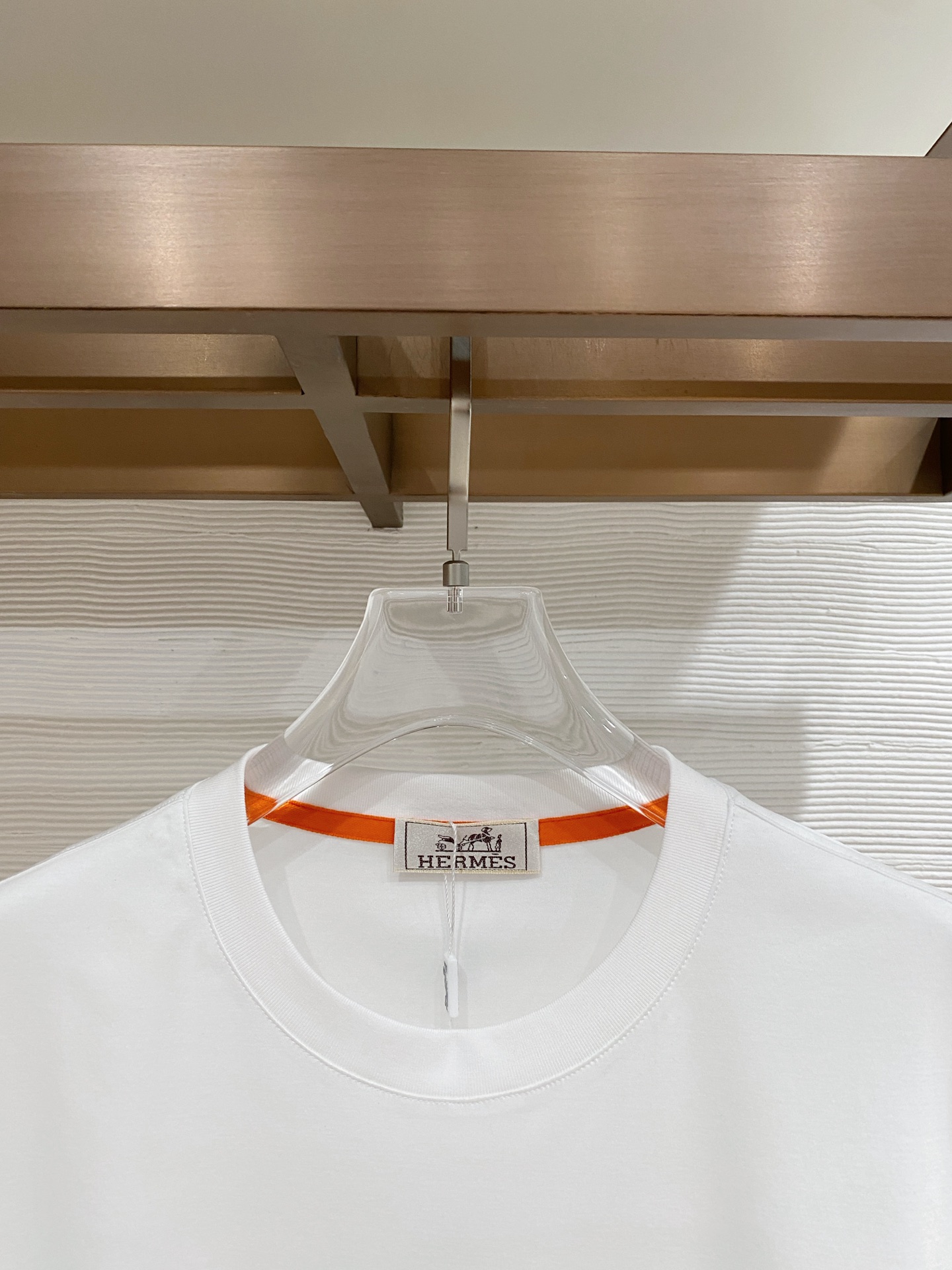 爱马家26春夏同款大马绣花丝光棉T恤颜色：白色 蓝色 绿色码数：M-3XL型号