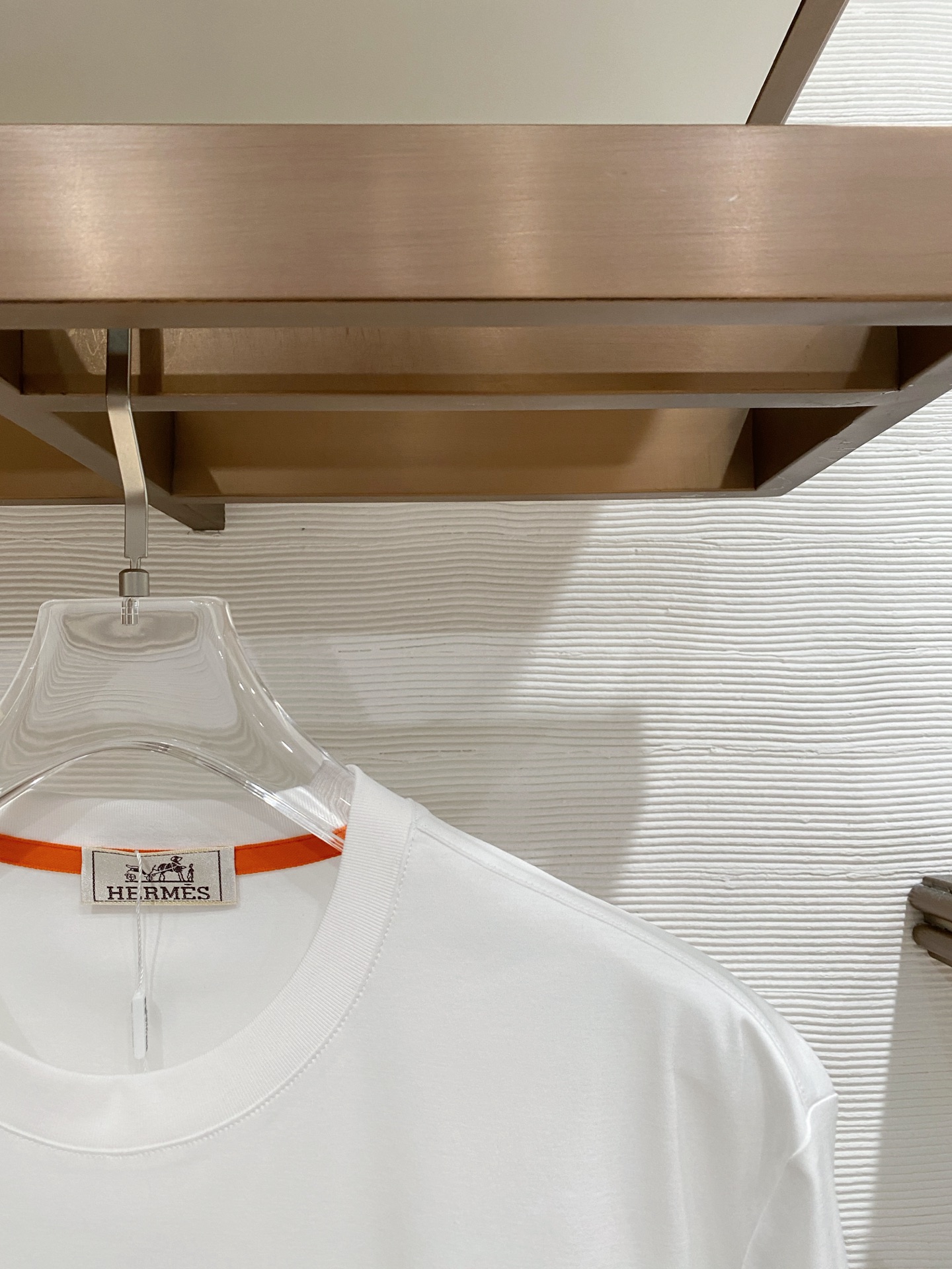 爱马家26春夏同款大马绣花丝光棉T恤颜色：白色 蓝色 绿色码数：M-3XL型号