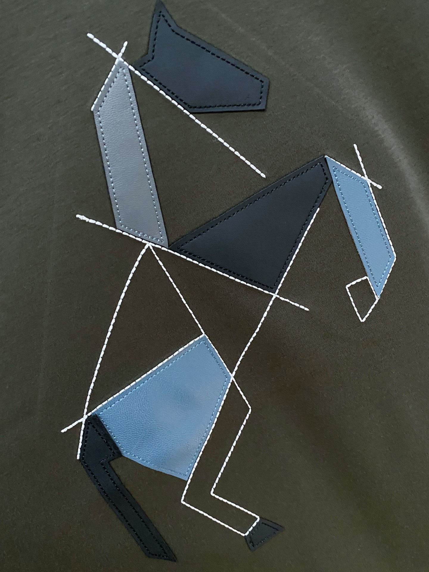 爱马家26春夏同款大马绣花丝光棉T恤颜色：白色 蓝色 绿色码数：M-3XL型号