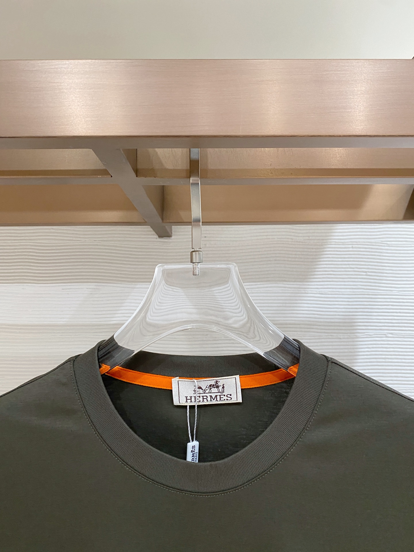 爱马家26春夏同款大马绣花丝光棉T恤颜色：白色 蓝色 绿色码数：M-3XL型号