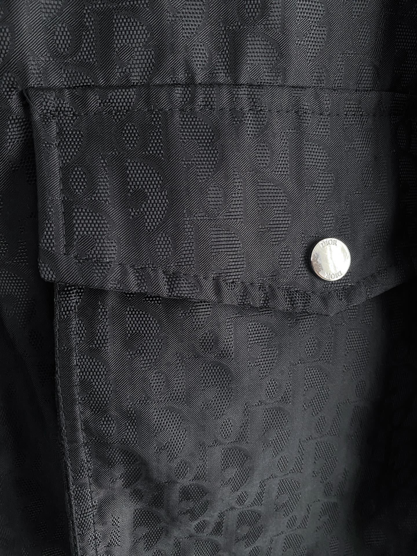 Dior 迪奥 2026ss春季新款立领夹克外套全高端版本！高定专柜面料辅料，透气舒适度高，细节无可挑剔