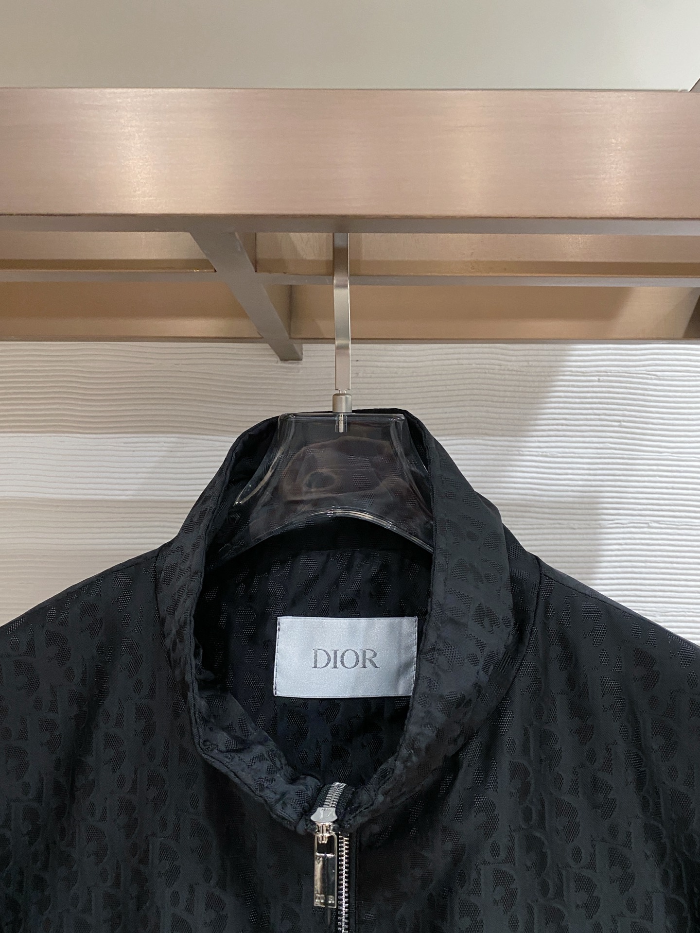 Dior 迪奥 2026ss春季新款立领夹克外套全高端版本！高定专柜面料辅料，透气舒适度高，细节无可挑剔