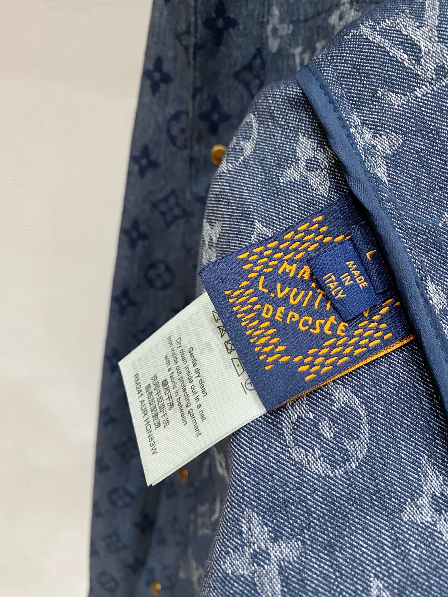 LV 大爆款 2026ss春季新款夹克外套全高端版本！高定专柜面料辅料，透气舒适度高，细节无可挑剔，做工