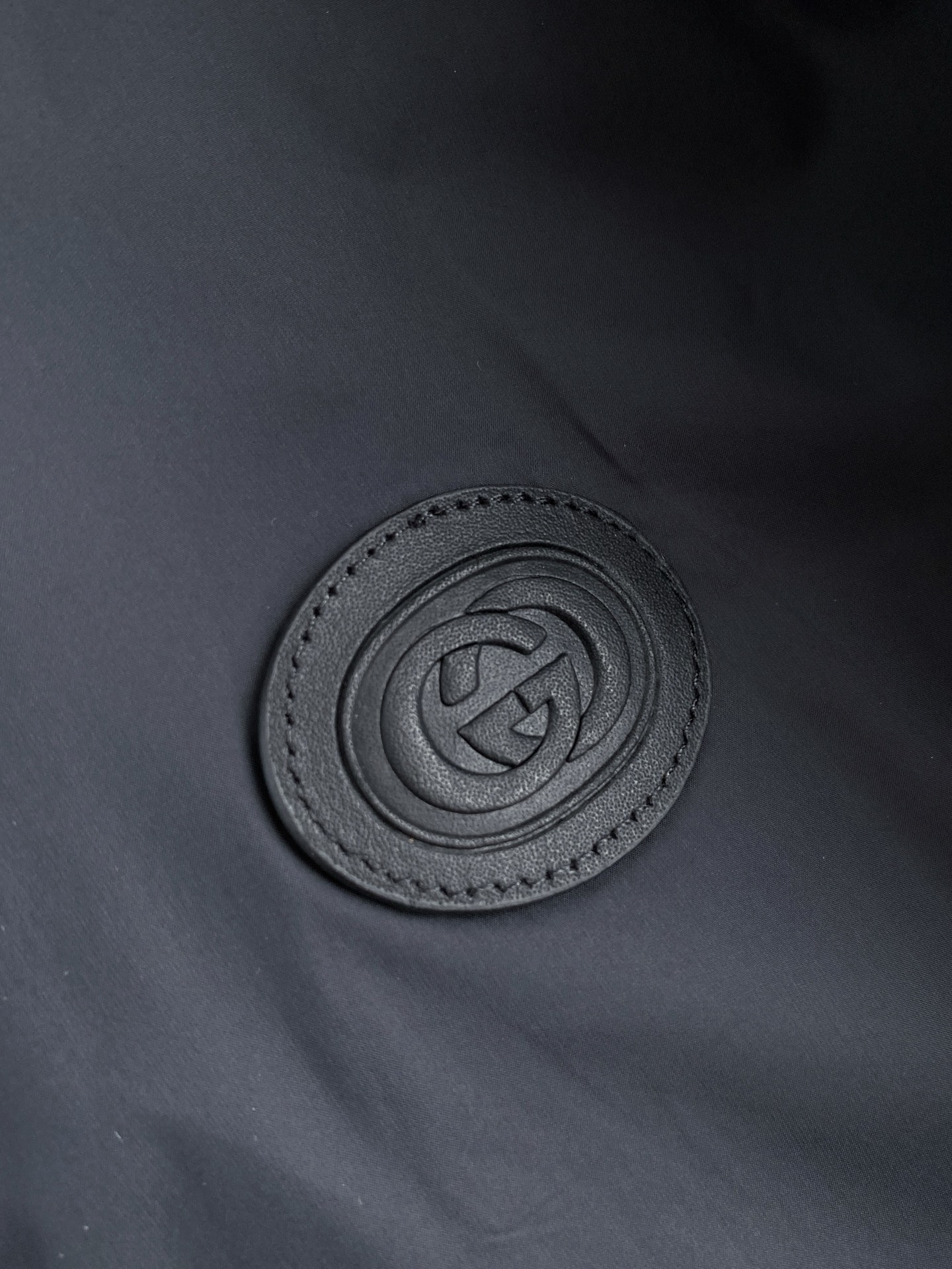 Gucci 古奇 双面穿 2026ss春季新款连帽夹克外套全高端版本！高定专柜面料辅料，透气舒适度高，细