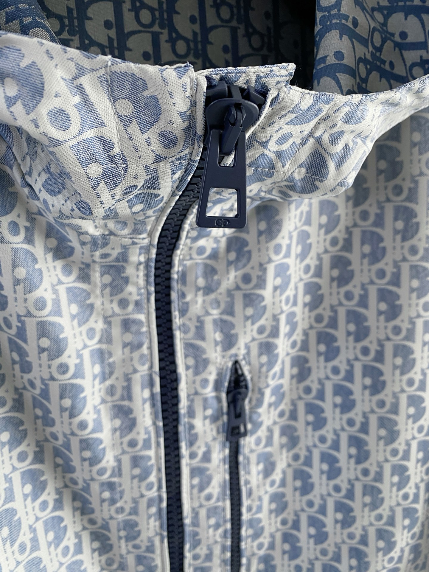 Dior 迪奥 2026ss春季新款夹克外套全高端版本！高定专柜面料辅料，透气舒适度高，细节无可挑剔，做