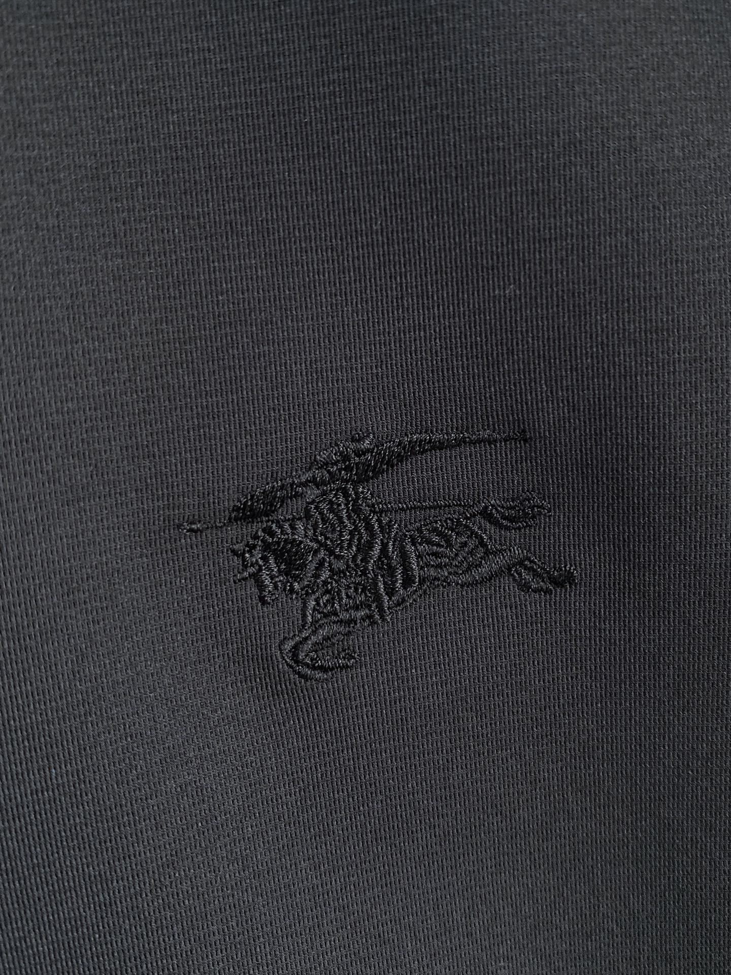 Burberry 巴宝莉2026ss春季新款夹克外套全高端版本！高定专柜面料辅料，透气舒适度高，细节无可