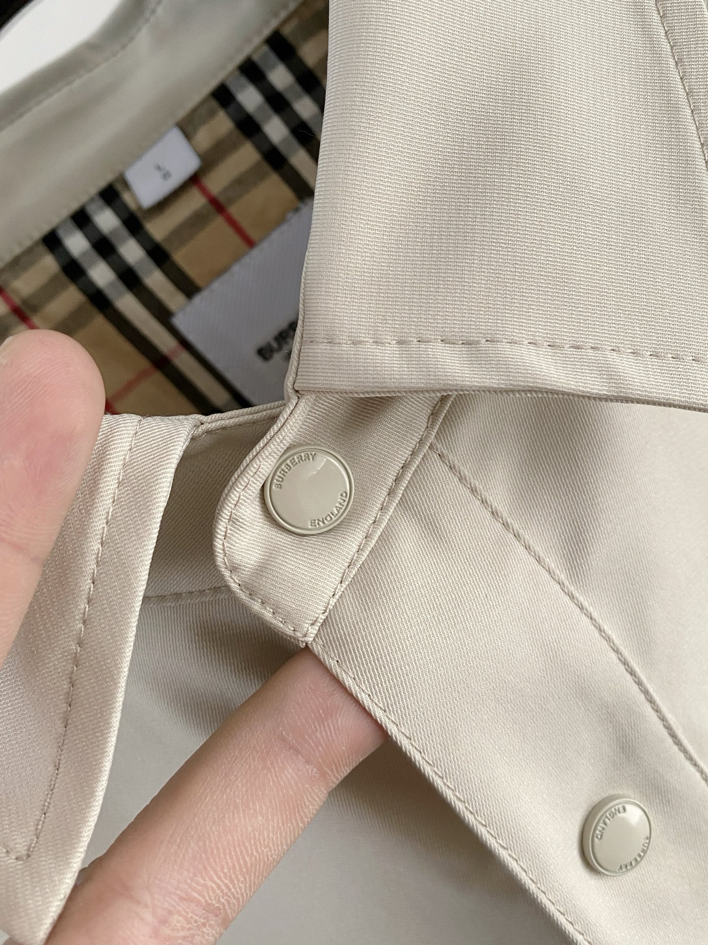 Burberry 巴宝莉2026ss春季新款夹克外套全高端版本！高定专柜面料辅料，透气舒适度高，细节无可