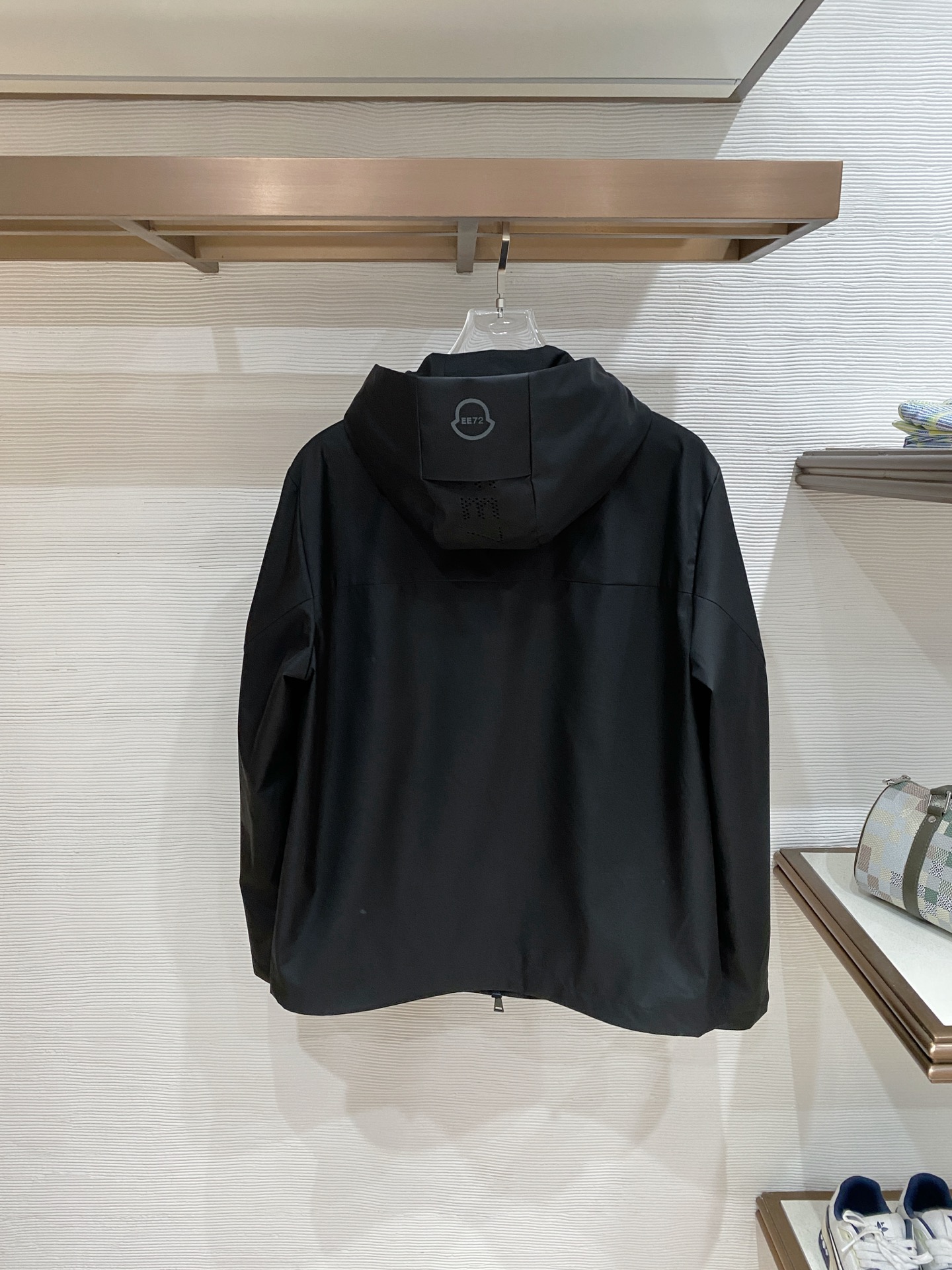 Moncler 蒙口 2026ss春季新款连帽夹克外套全高端版本！高定专柜面料辅料，透气舒适度高，细节无