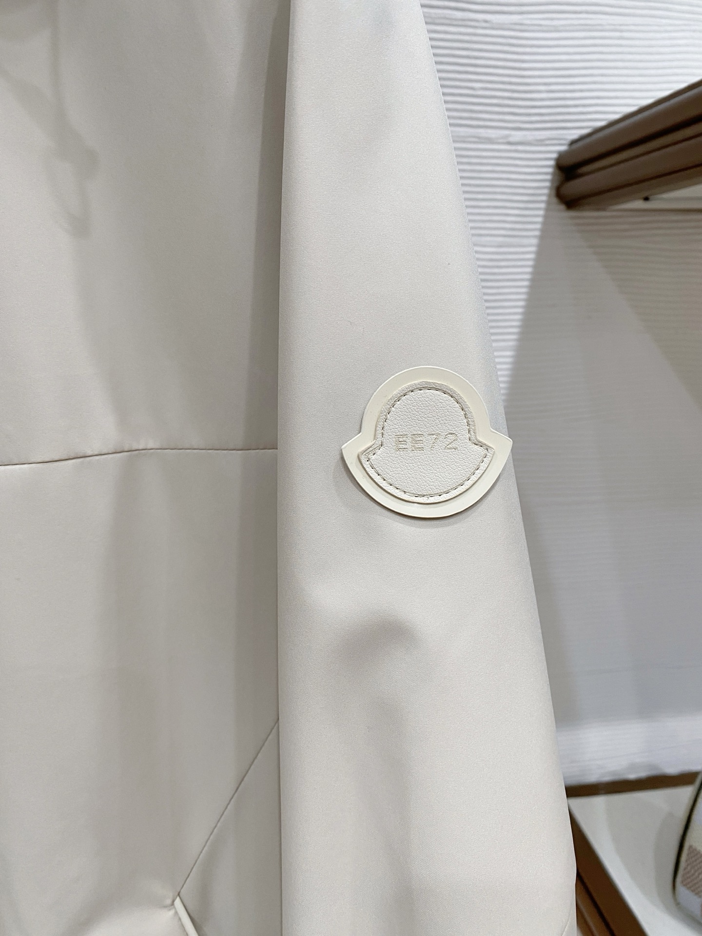 Moncler 蒙口 2026ss春季新款连帽夹克外套全高端版本！高定专柜面料辅料，透气舒适度高，细节无