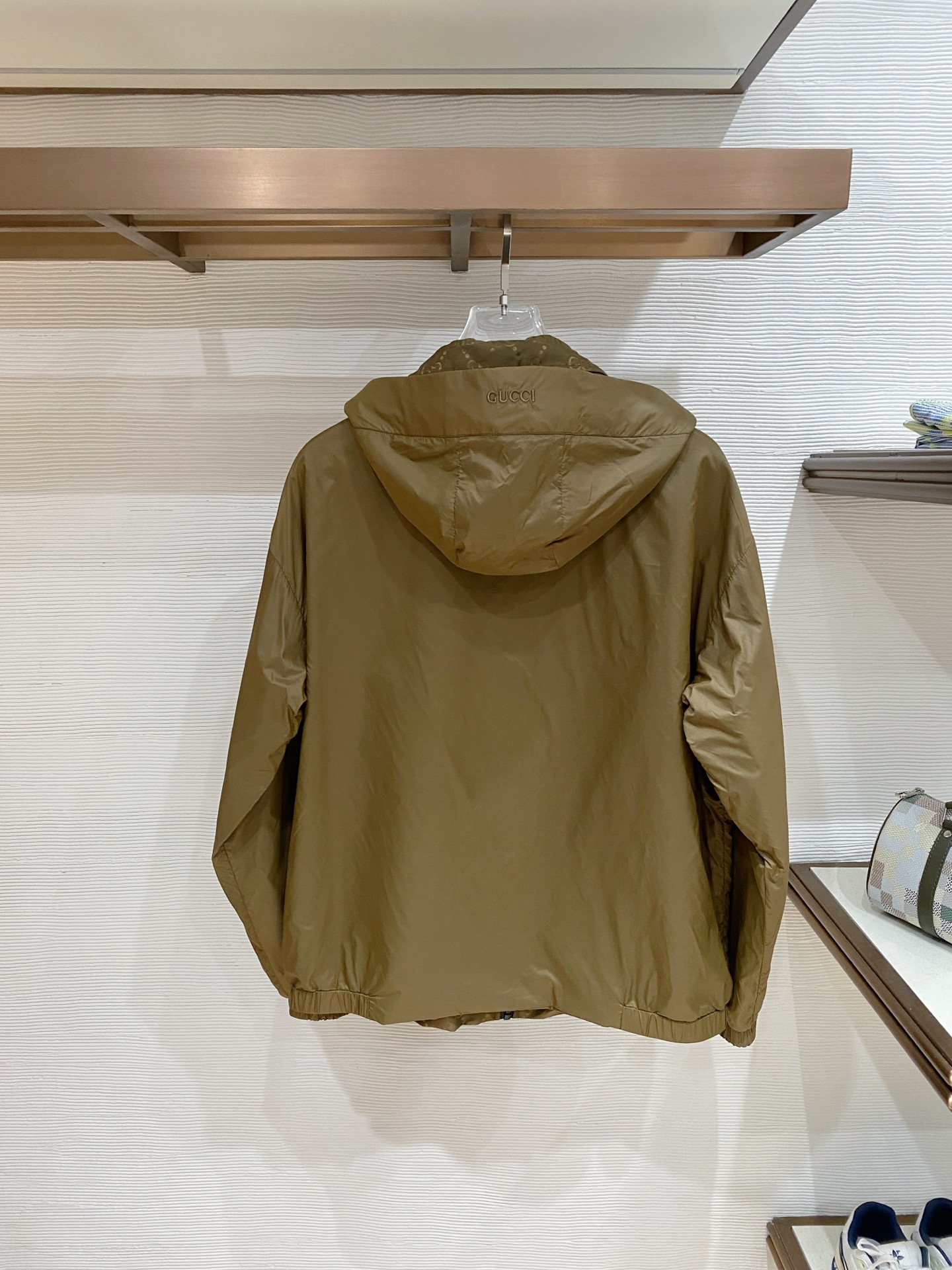 Gucci 古奇 双面穿 2026ss春季新款连帽夹克外套全高端版本！高定专柜面料辅料，透气舒适度高，细