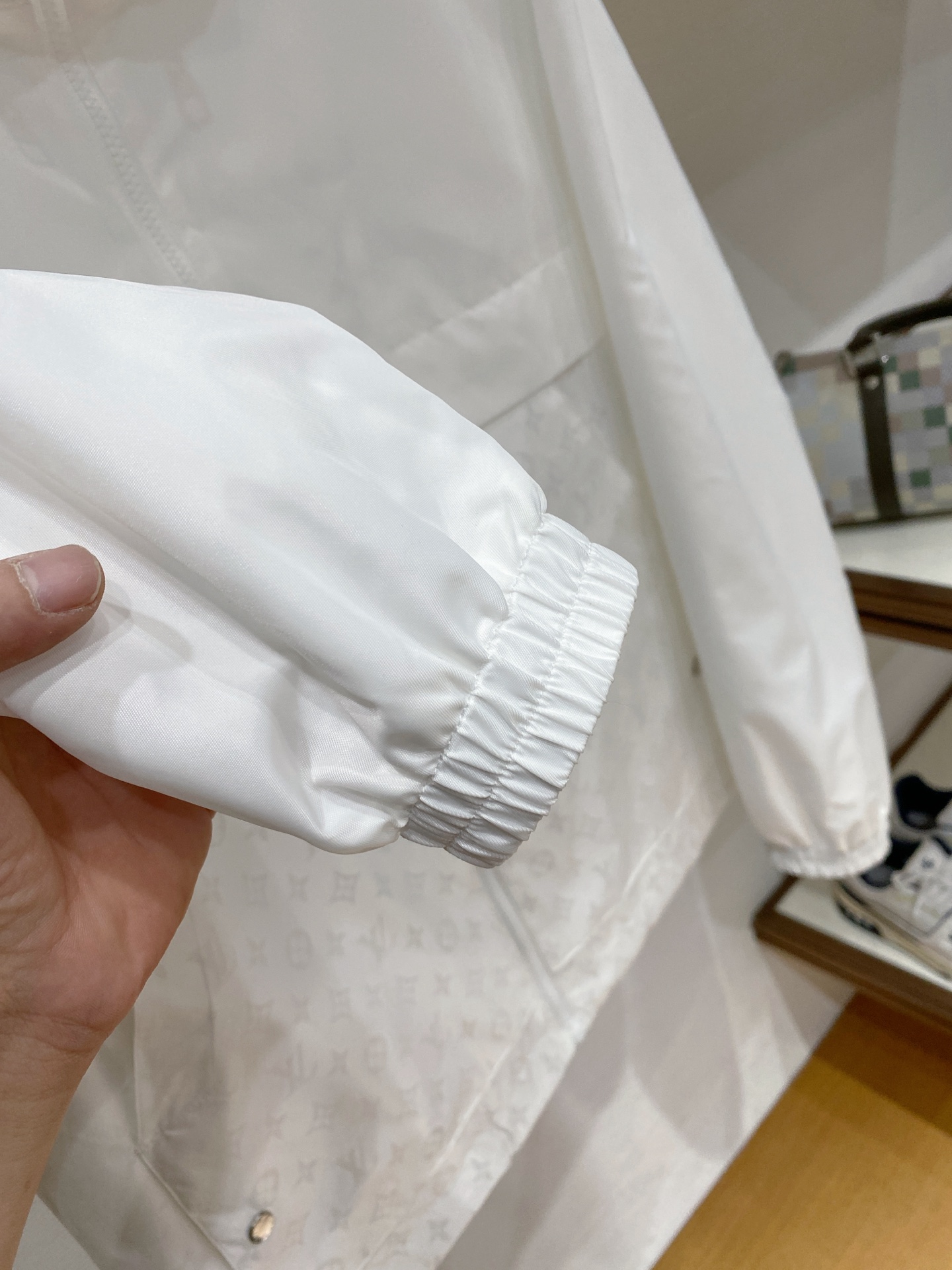 LV 2026ss春季新款夹克外套全高端版本！高定专柜面料辅料，透气舒适度高，细节无可挑剔，做工考究工艺