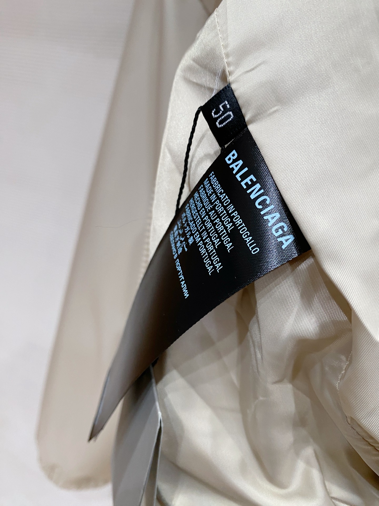 Balenciaga 巴黎世家 2026ss春季新款连帽夹克外套全高端版本！高定专柜面料辅料，透气舒适度