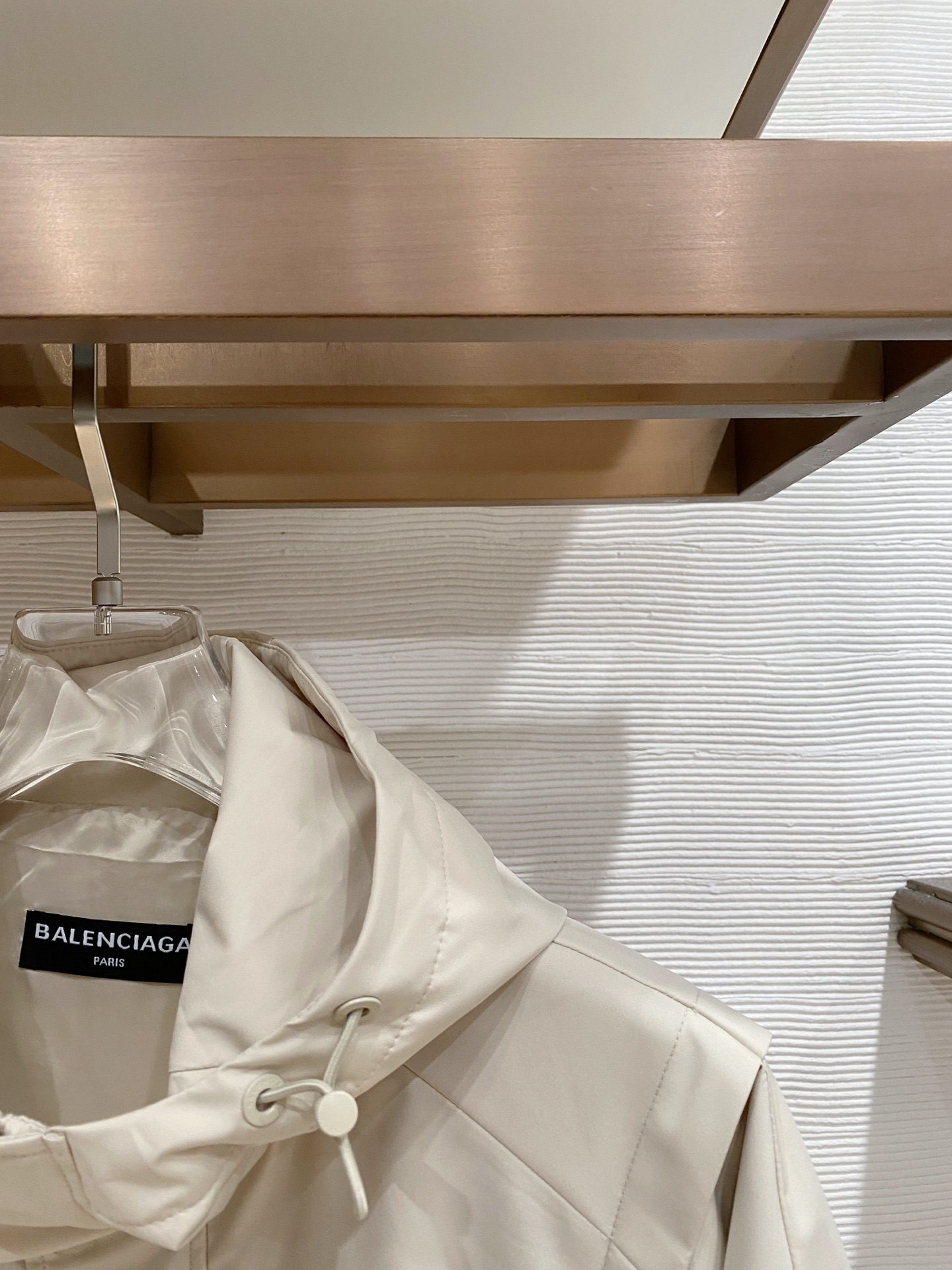 Balenciaga 巴黎世家 2026ss春季新款连帽夹克外套全高端版本！高定专柜面料辅料，透气舒适度