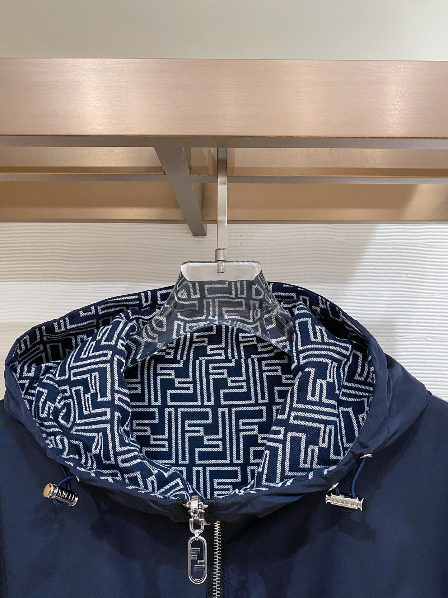 Fendi 芬迪 2026新款连帽夹克春装外套、双面可穿、新款发布、顶级品质>(夹克系列)专柜官网同步发