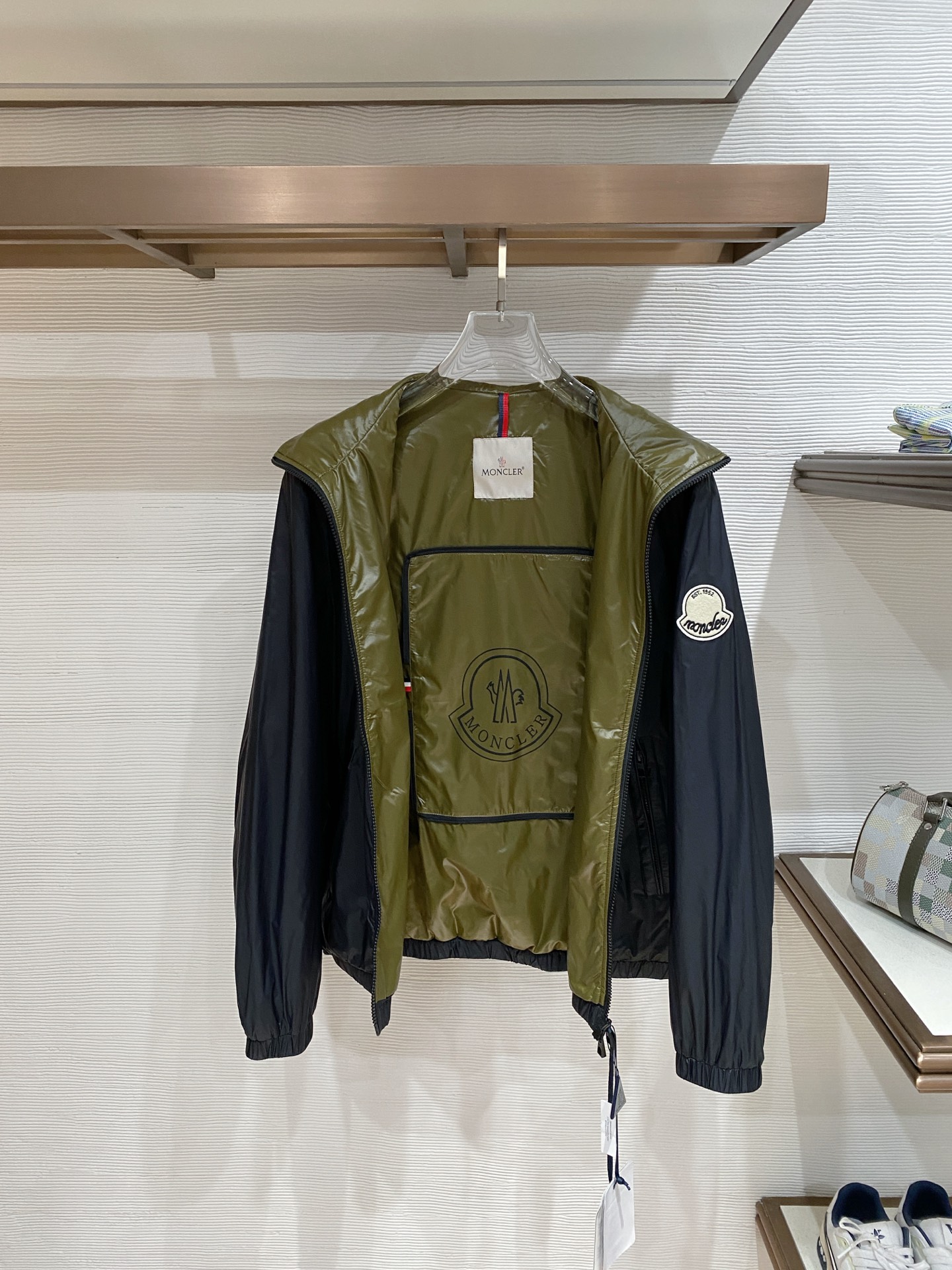 Moncler 蒙口 2026ss春季新款夹克外套全高端版本！高定专柜面料辅料，透气舒适度高，细节无可挑