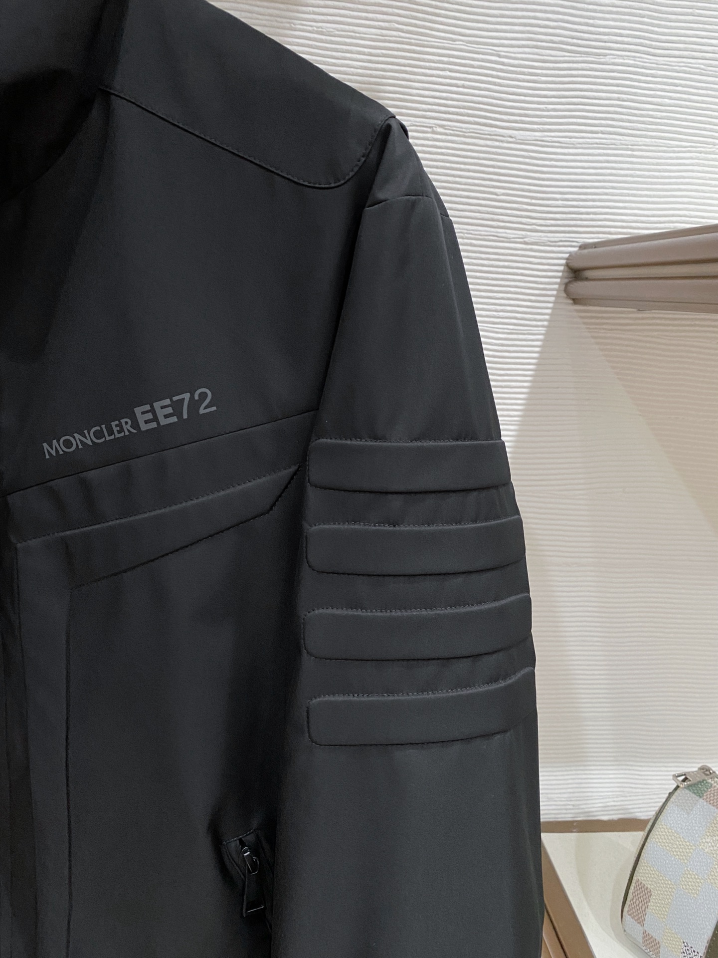 Moncler 蒙口 2026ss春季新款立领夹克外套全高端版本！高定专柜面料辅料，透气舒适度高，细节无