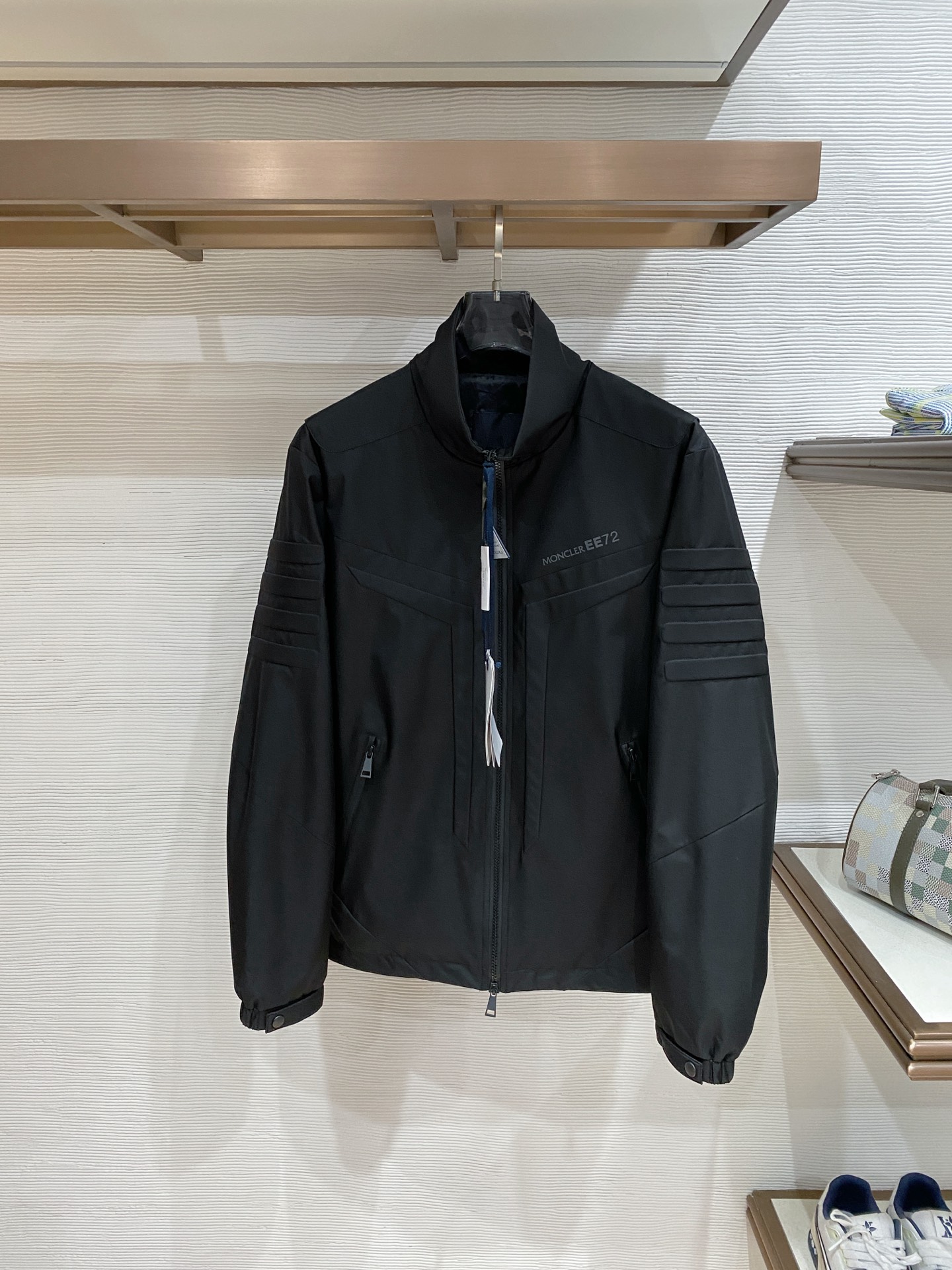 Moncler 蒙口 2026ss春季新款立领夹克外套全高端版本！高定专柜面料辅料，透气舒适度高，细节无