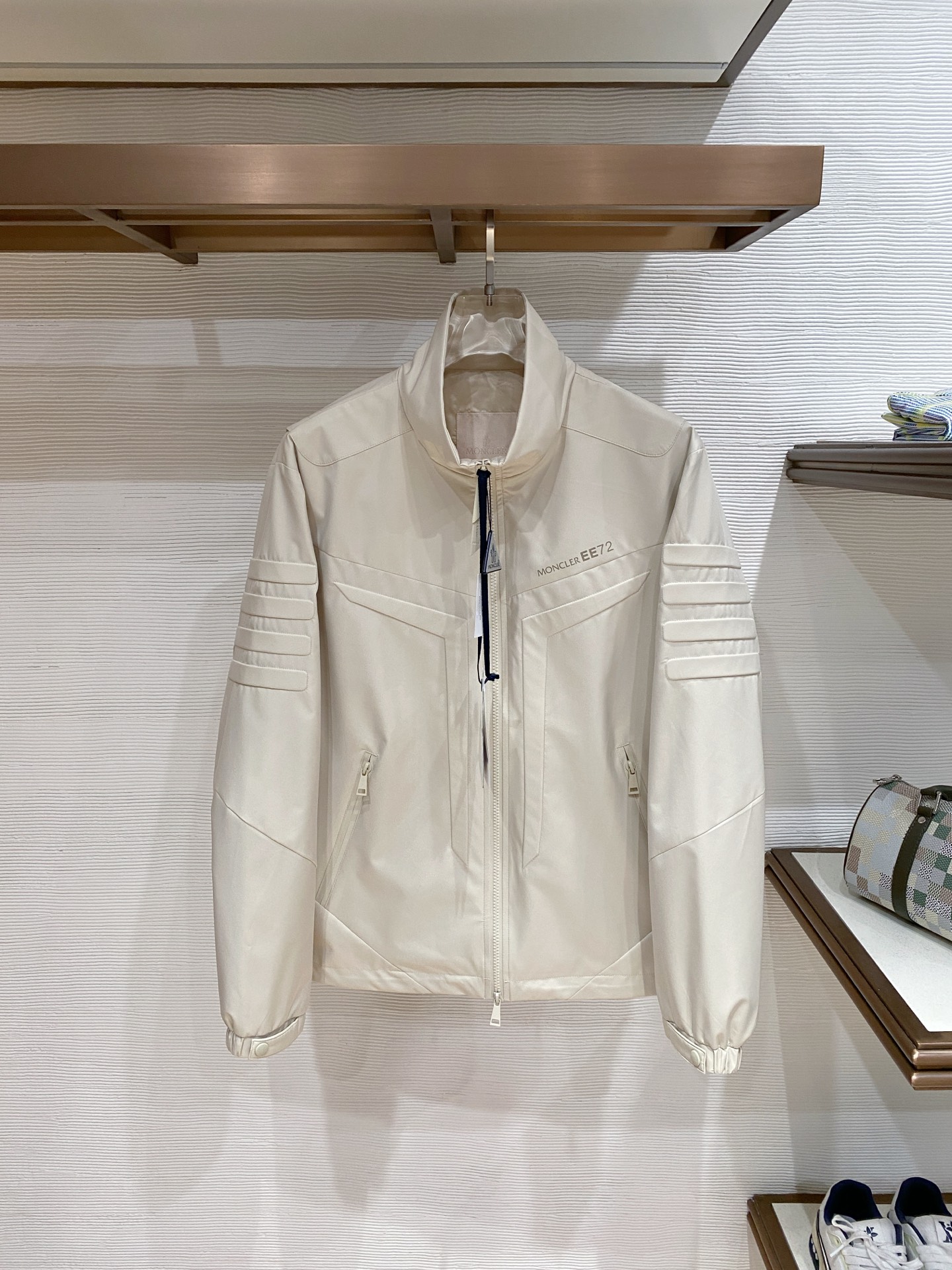 Moncler 蒙口 2026ss春季新款立领夹克外套全高端版本！高定专柜面料辅料，透气舒适度高，细节无